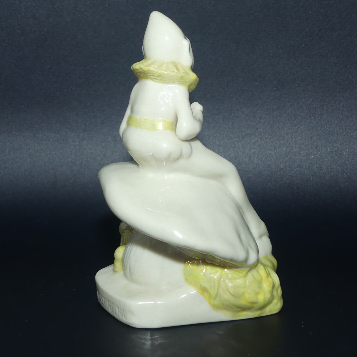 Belleek Irish Leprechaun figure | 3rd Green Mark