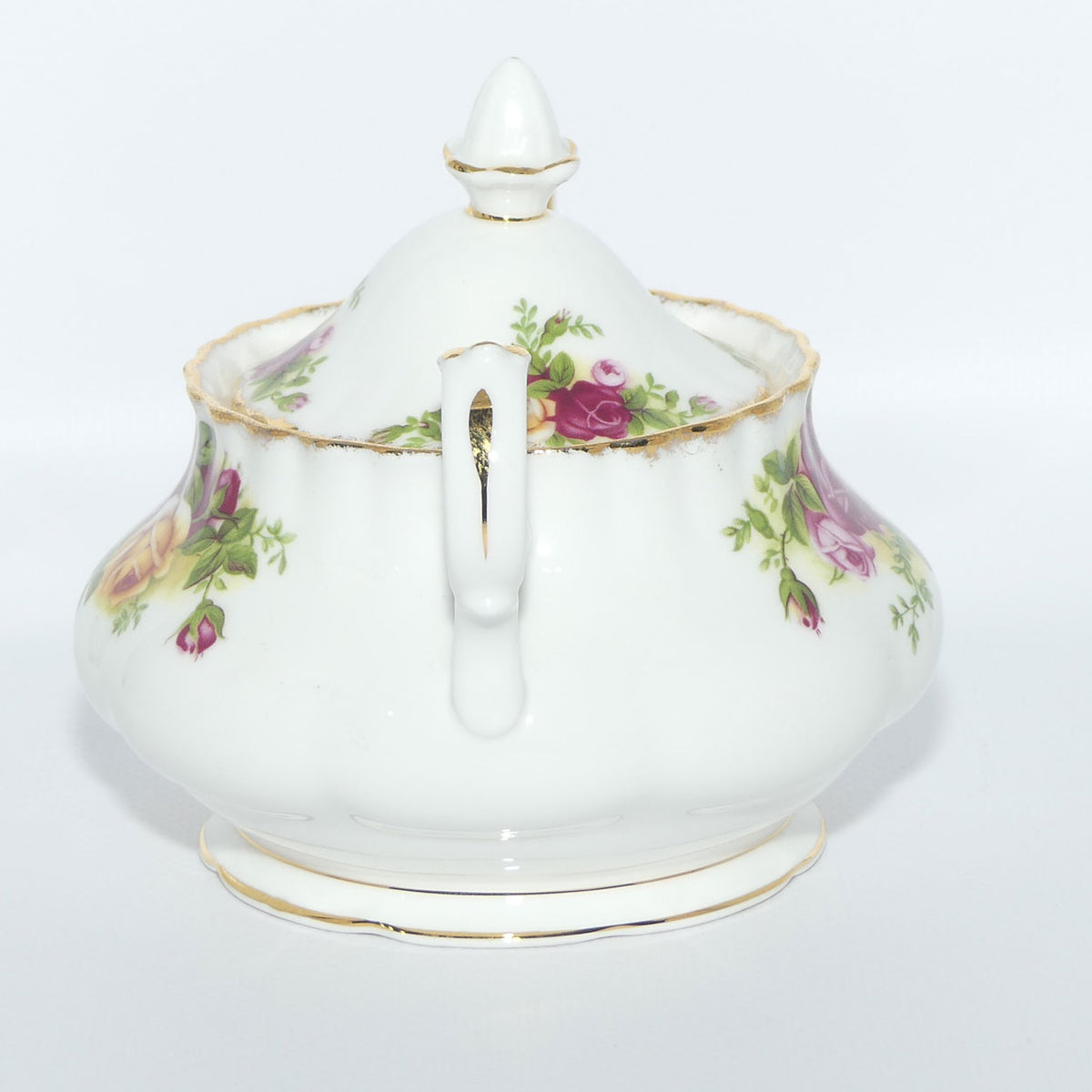 Royal Albert Bone China England Old Country Roses twin handled and lidded Sugar Bowl | © 1962 Royal Albert Ltd backstamp