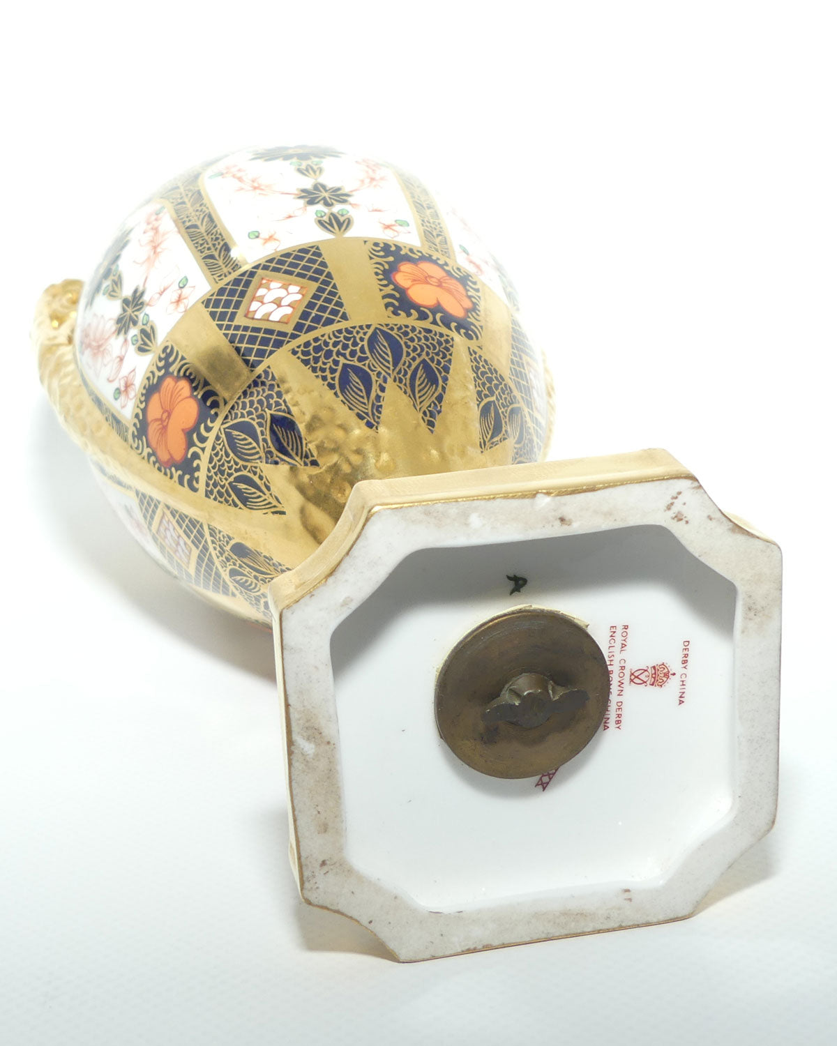 Royal Crown Derby Old Imari Solid Gold Band lidded urn