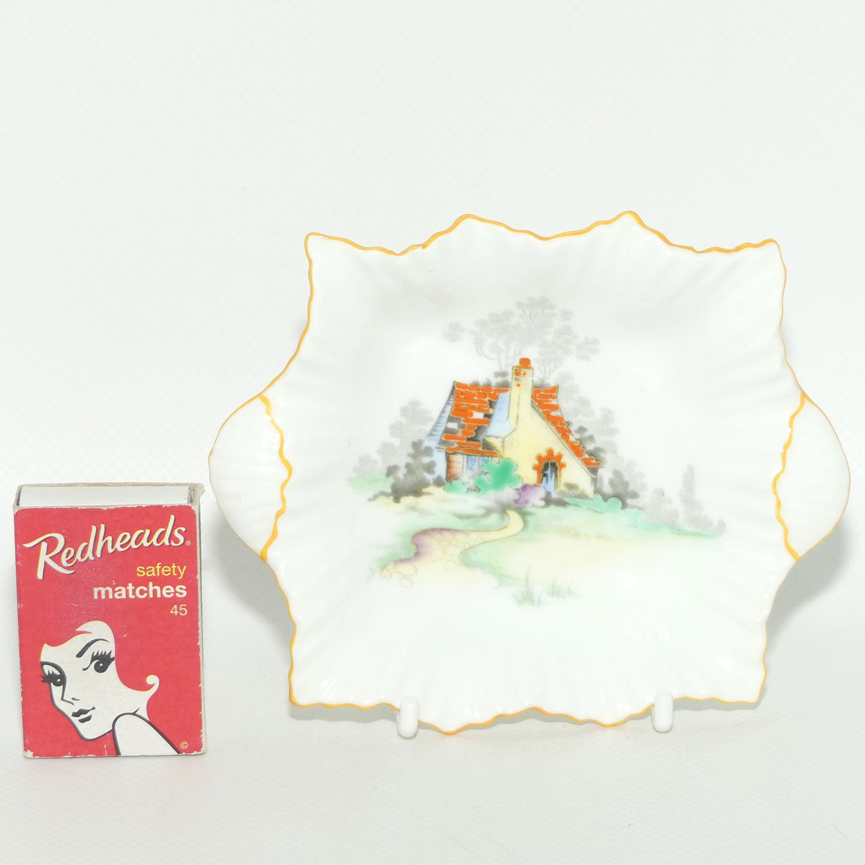 Shelley Cottage and Path pattern tab handle pin dish