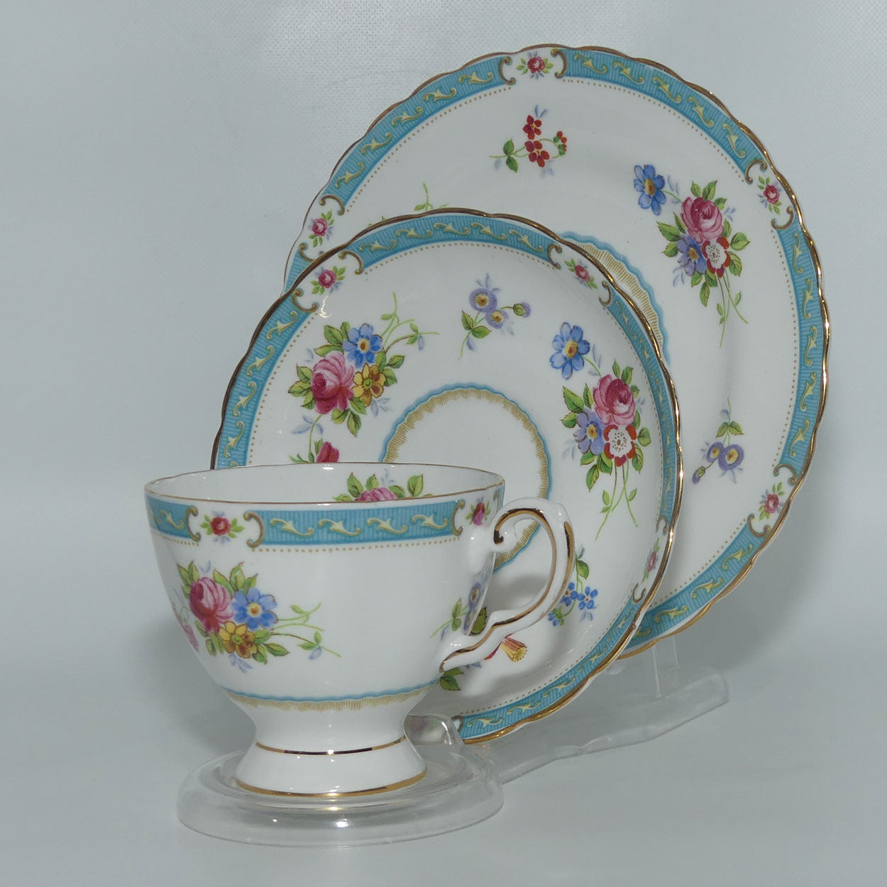 Tuscan Fine English Bone China Lowestoft pattern Floral trio