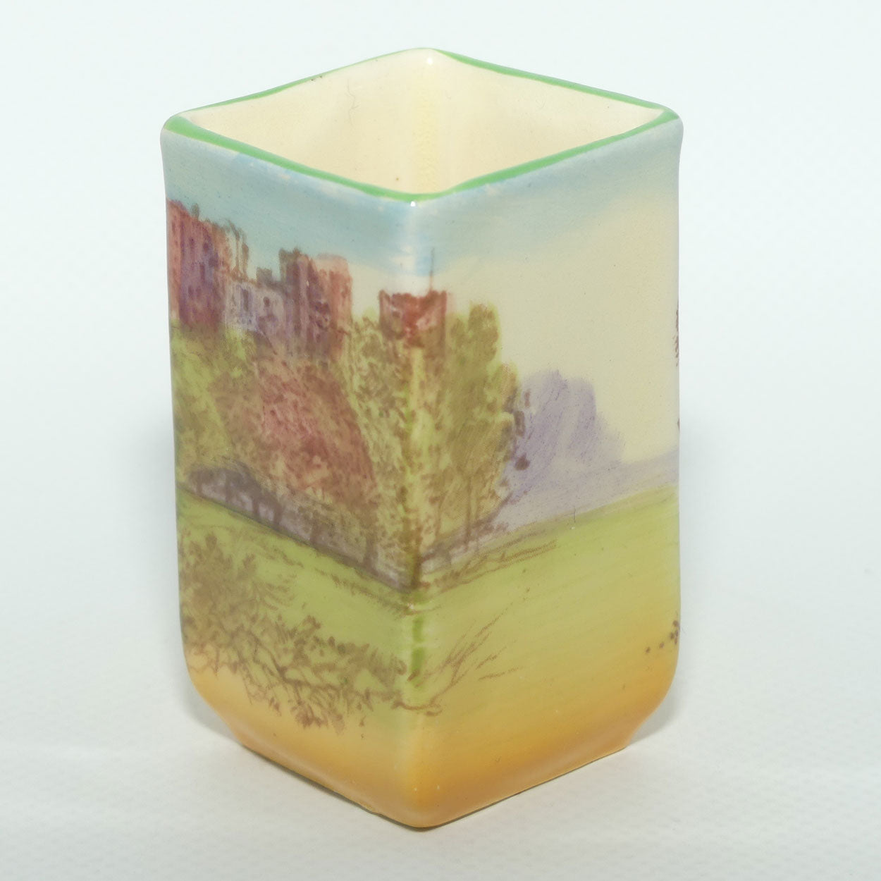 Royal Doulton English Castles and Churches | Ludlow Castle box vase D5413