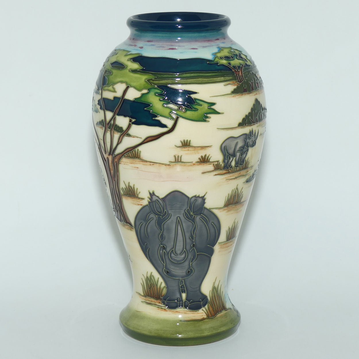 Moorcroft Lukimbi 46/10 vase | LE 33/50