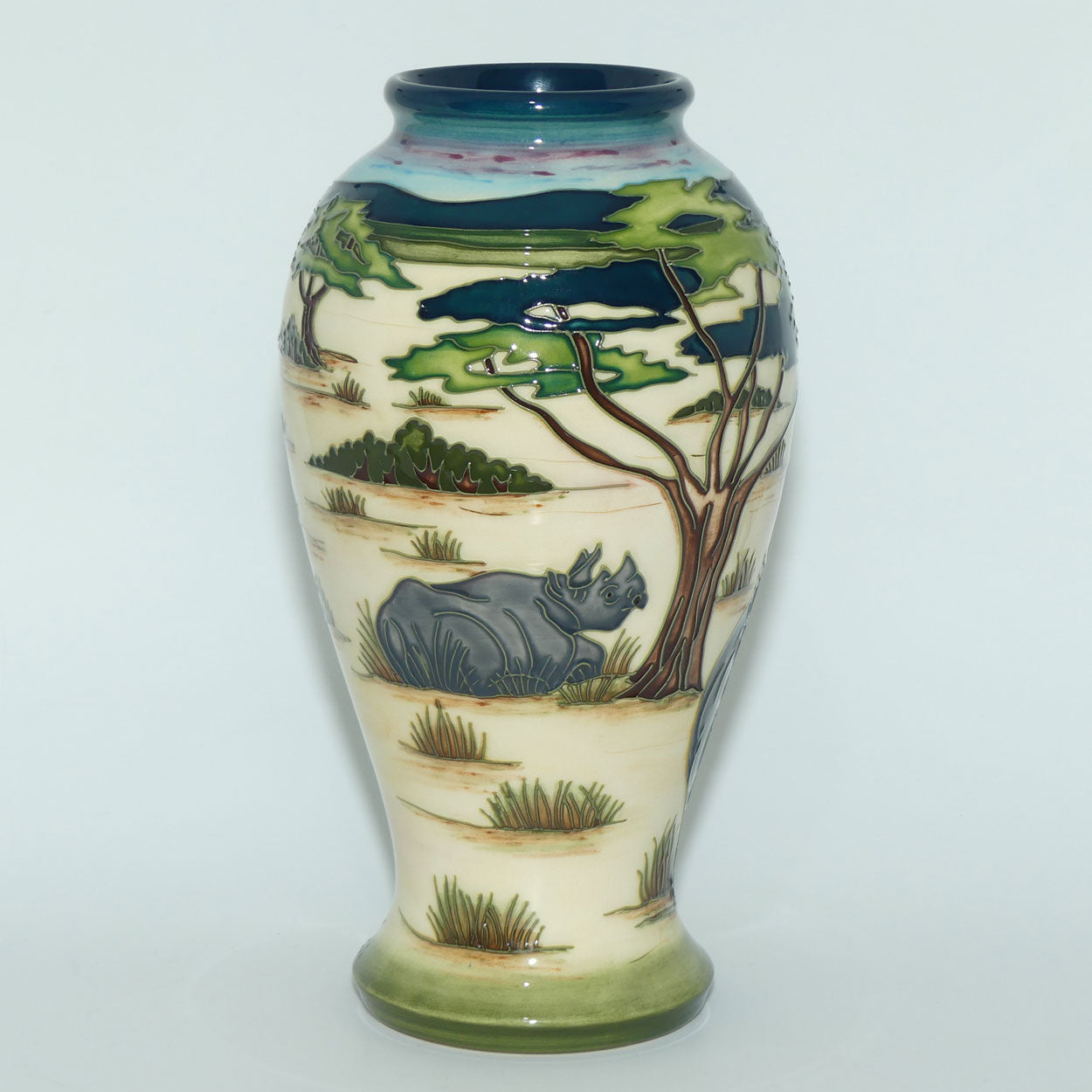 Moorcroft Lukimbi 46/10 vase | LE 33/50