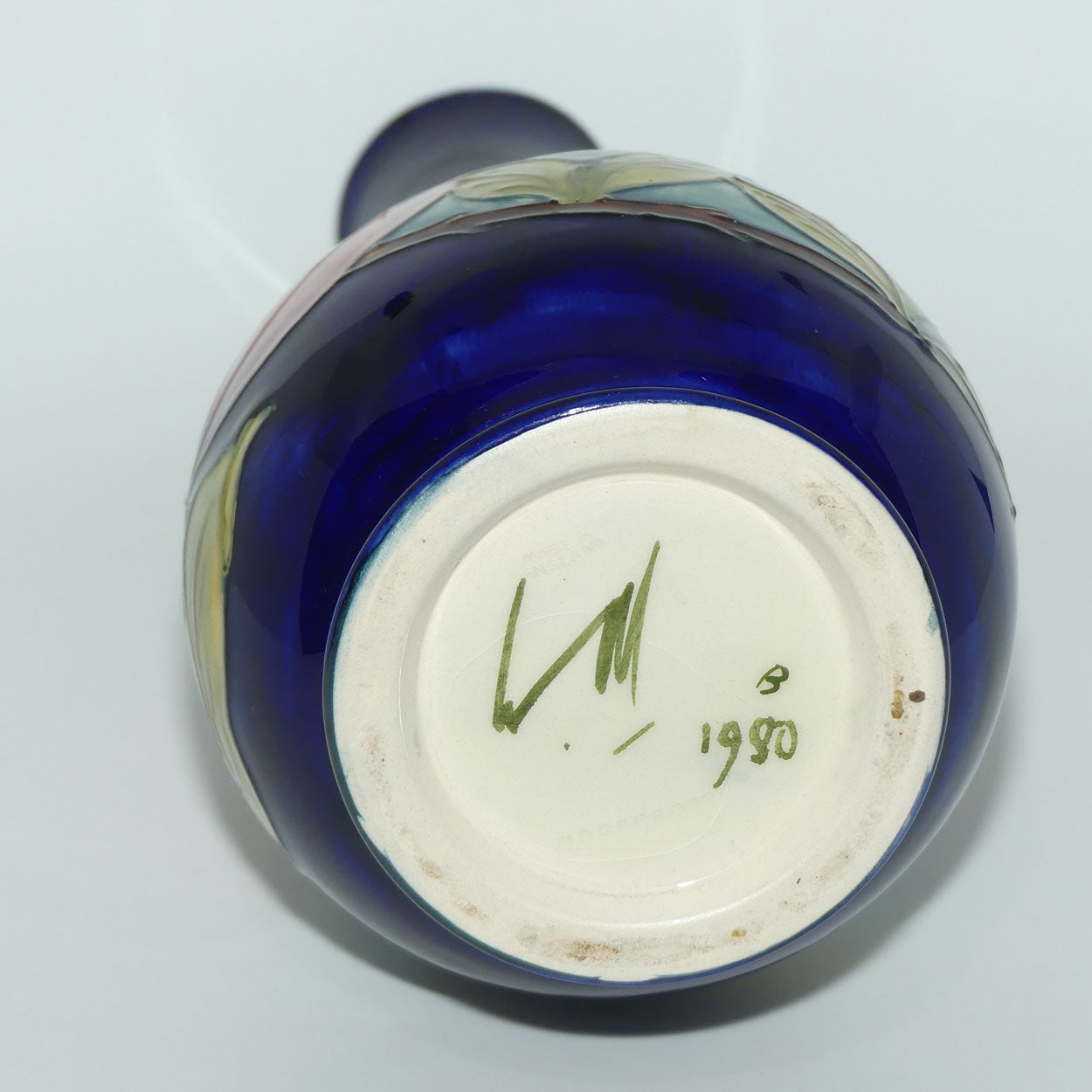 Walter Moorcroft Pink Magnolia 80/10 vase | Blue