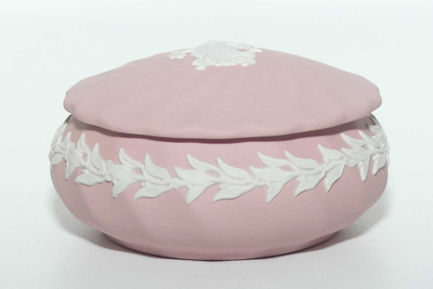 Wedgwood Jasper | White on Pink | Dancer trinket | Round with Ribbed design