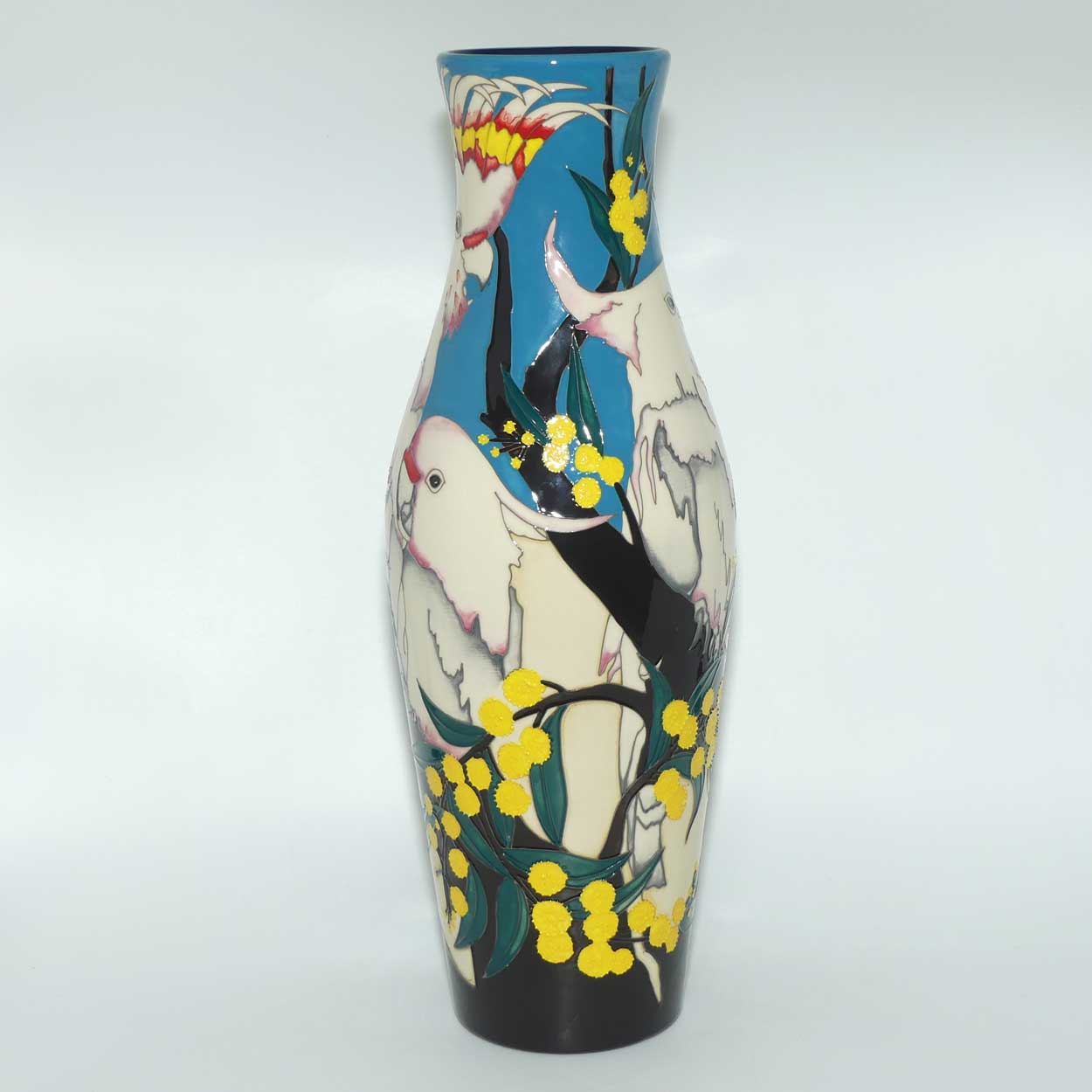 Moorcroft Major Mitchell Cockatoo 120/16 vase | LE 66/75
