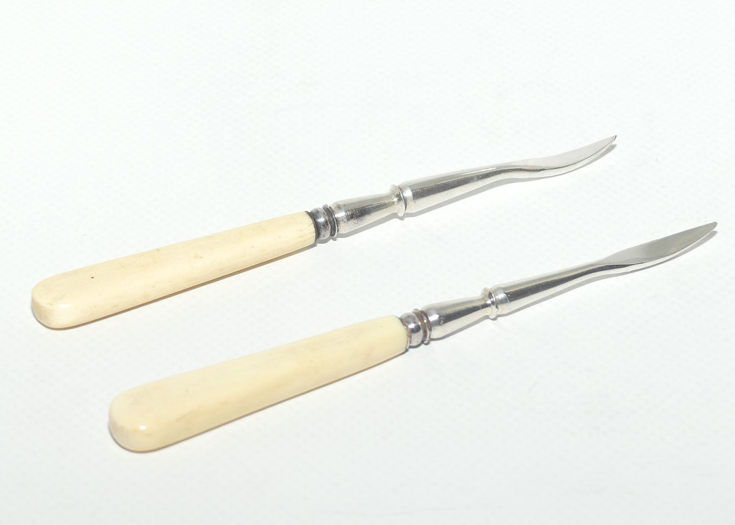 Set of 2 Manicure Tools | Faux Bone Handled | 12.5cm