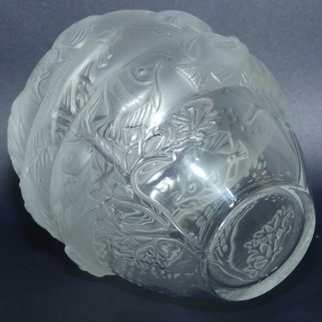 Lalique France Frosted Marina | Fish among Coral vase