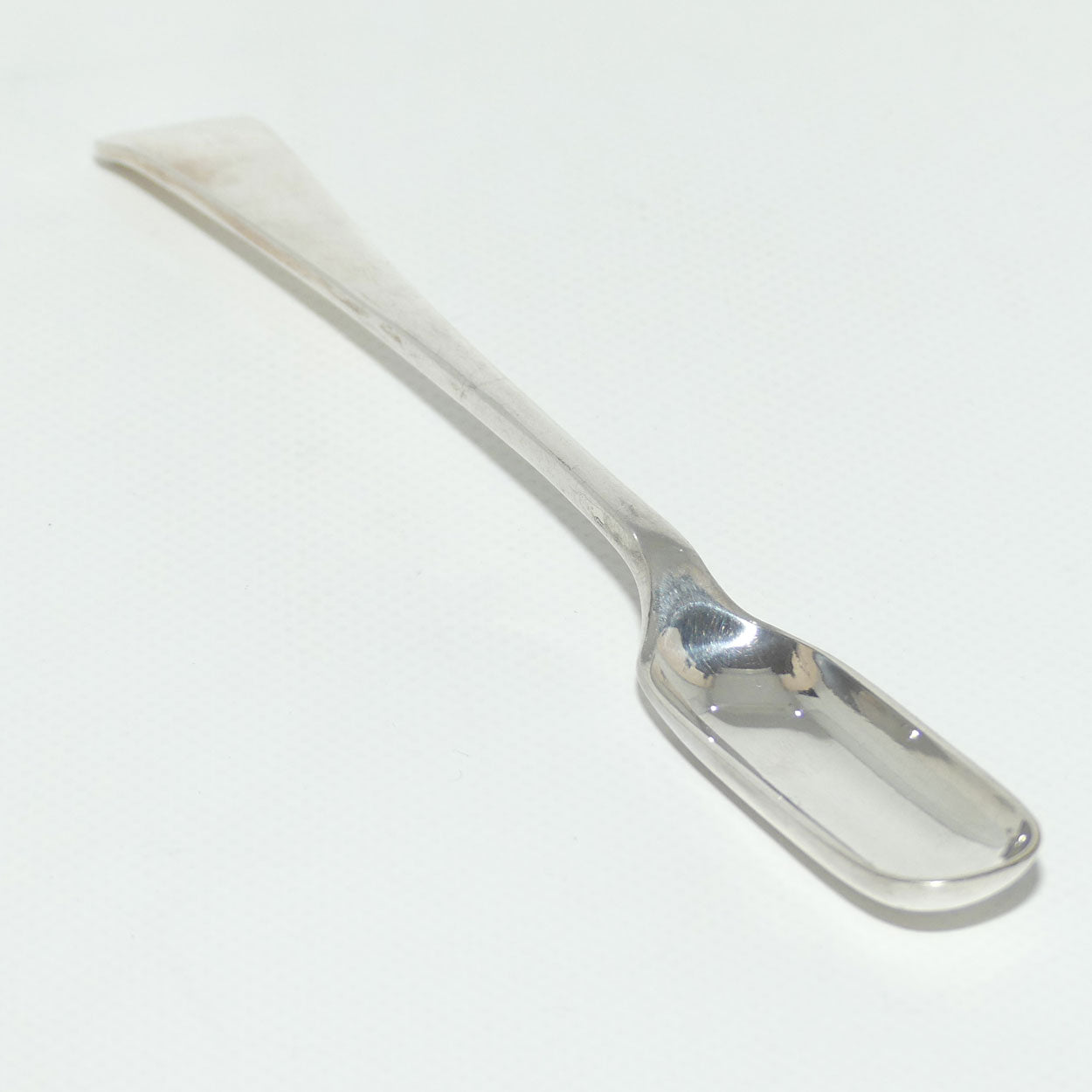 Walker and Hall EPNS marrow scoop