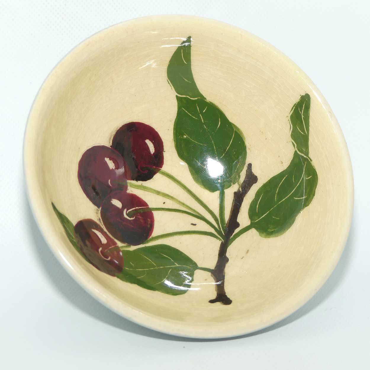 Martin Boyd Cherries on the Vine scene bowl | 12cm diam