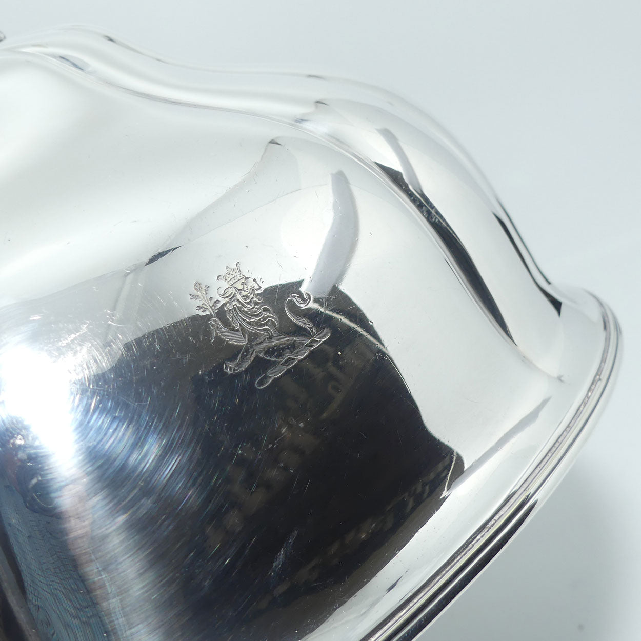 Georgian era Old Sheffield Plate oval meat cover | Lion Crest