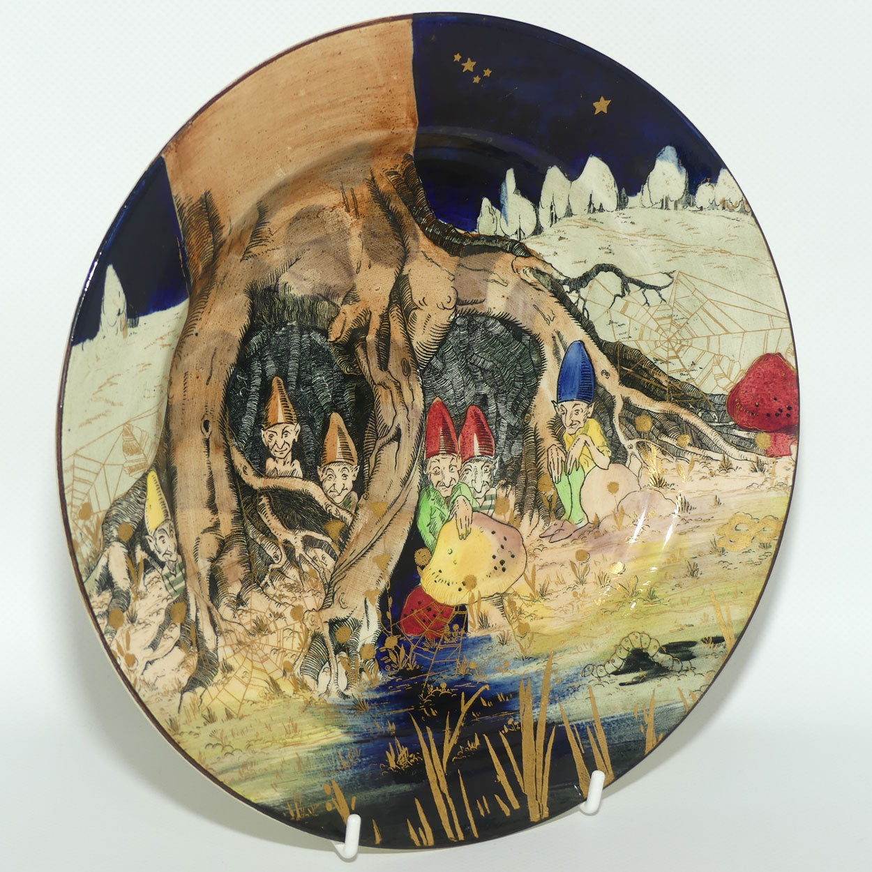 Royal Doulton Gnomes B with gilt highlights plate D4697 | 24cm diam