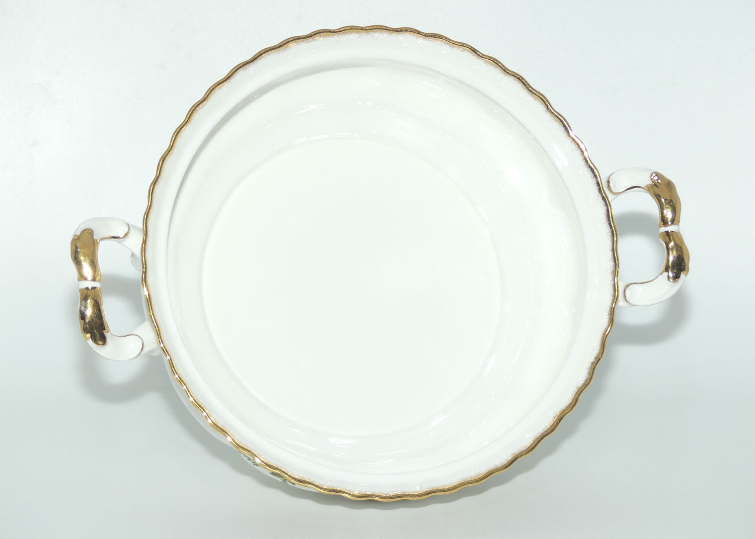 Royal Albert Bone China England Old Country Roses Tureen No Lid | 22.5cm diam |© 1962 Royal Albert Ltd backstamp