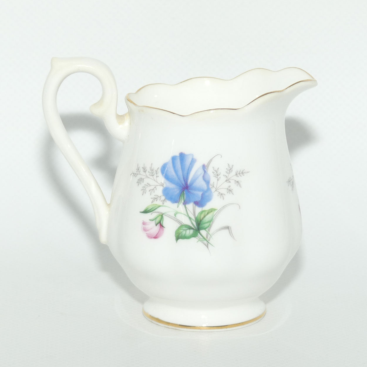 Royal Albert Friendship series Sweet Pea milk jug | coffee size
