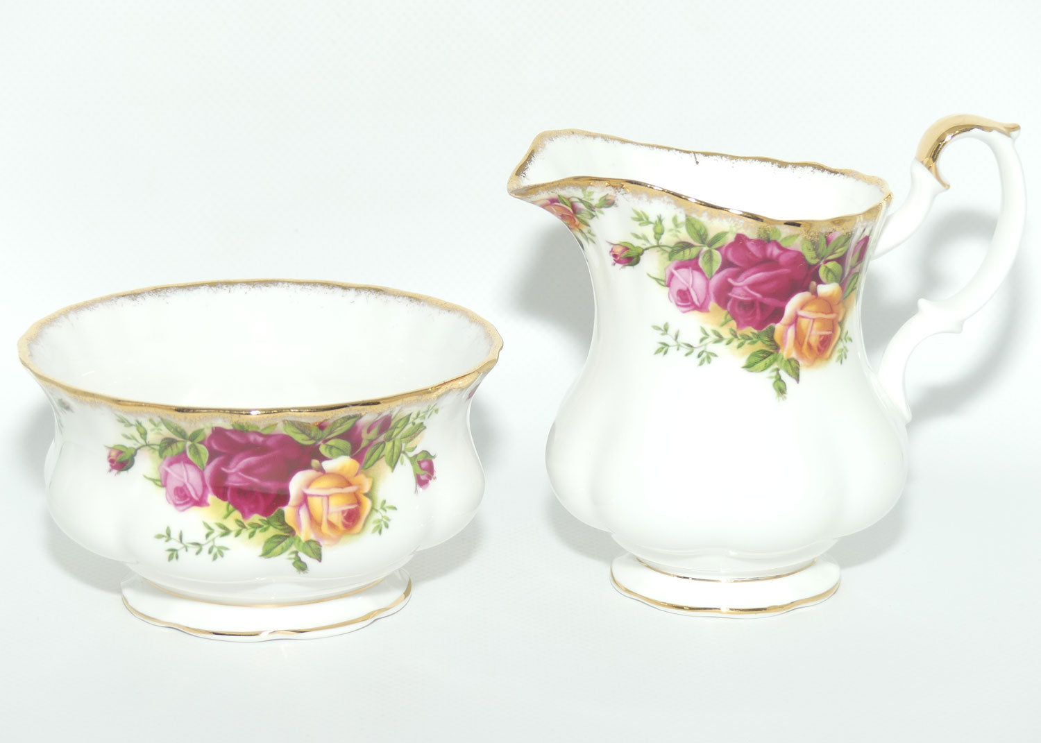 Royal Albert Bone China England Old Country Roses Milk Jug and Sugar Bowl | © 1962 Royal Albert Ltd backstamp