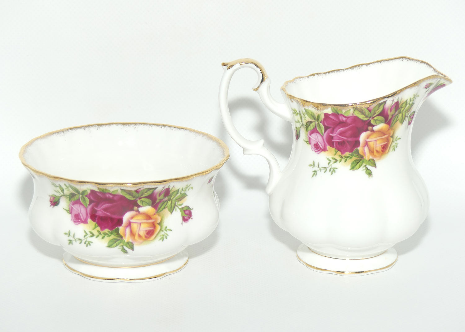 Royal Albert Bone China England Old Country Roses Milk Jug and Sugar Bowl | © 1962 Royal Albert Ltd backstamp