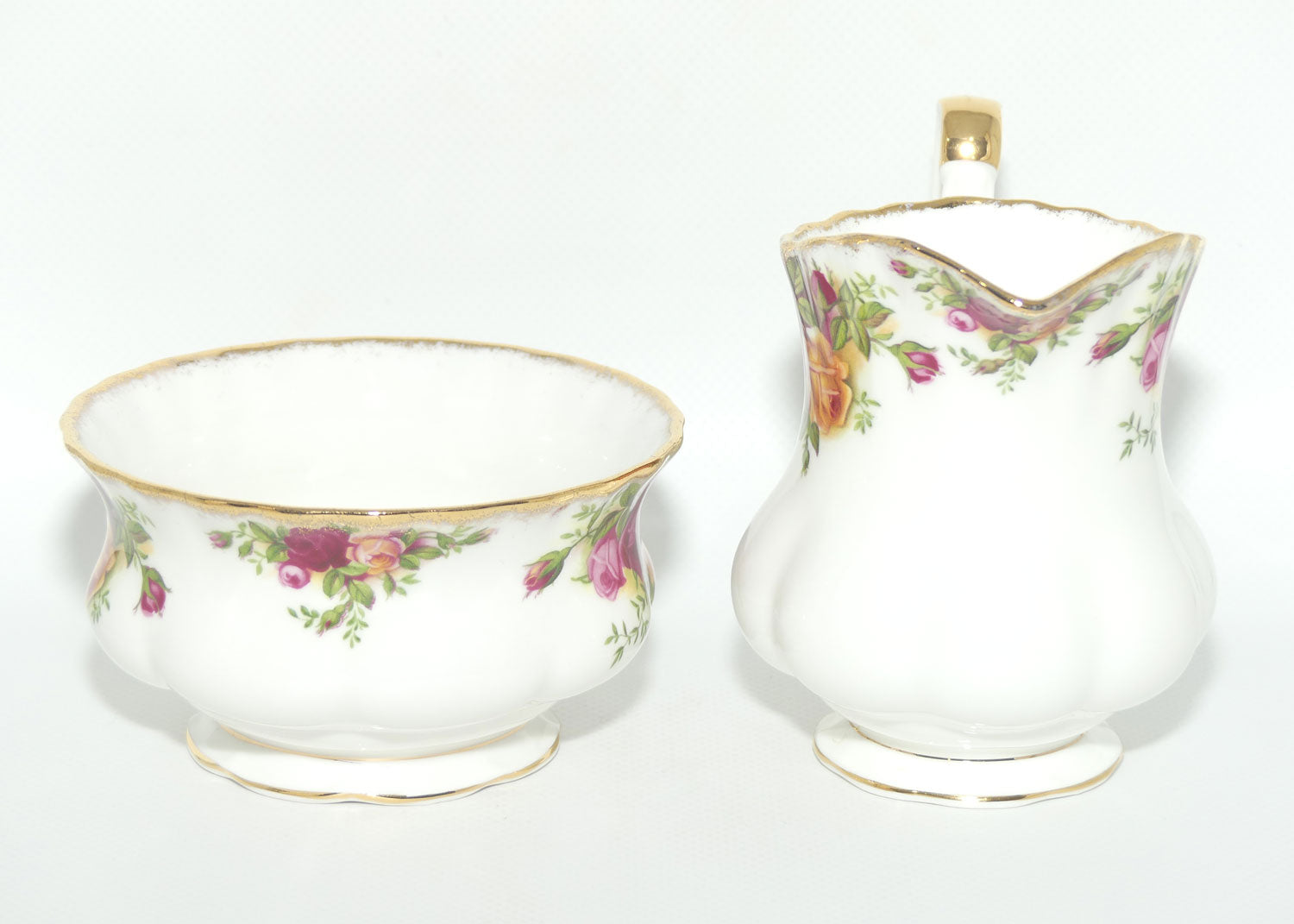 Royal Albert Bone China England Old Country Roses Milk Jug and Sugar Bowl | © 1962 Royal Albert Ltd backstamp