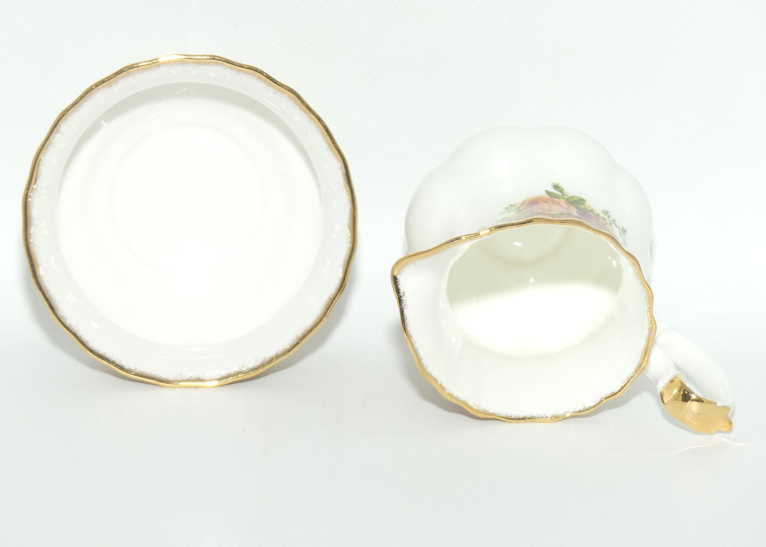 Royal Albert Bone China England Old Country Roses Milk Jug and Sugar Bowl | © 1962 Royal Albert Ltd backstamp