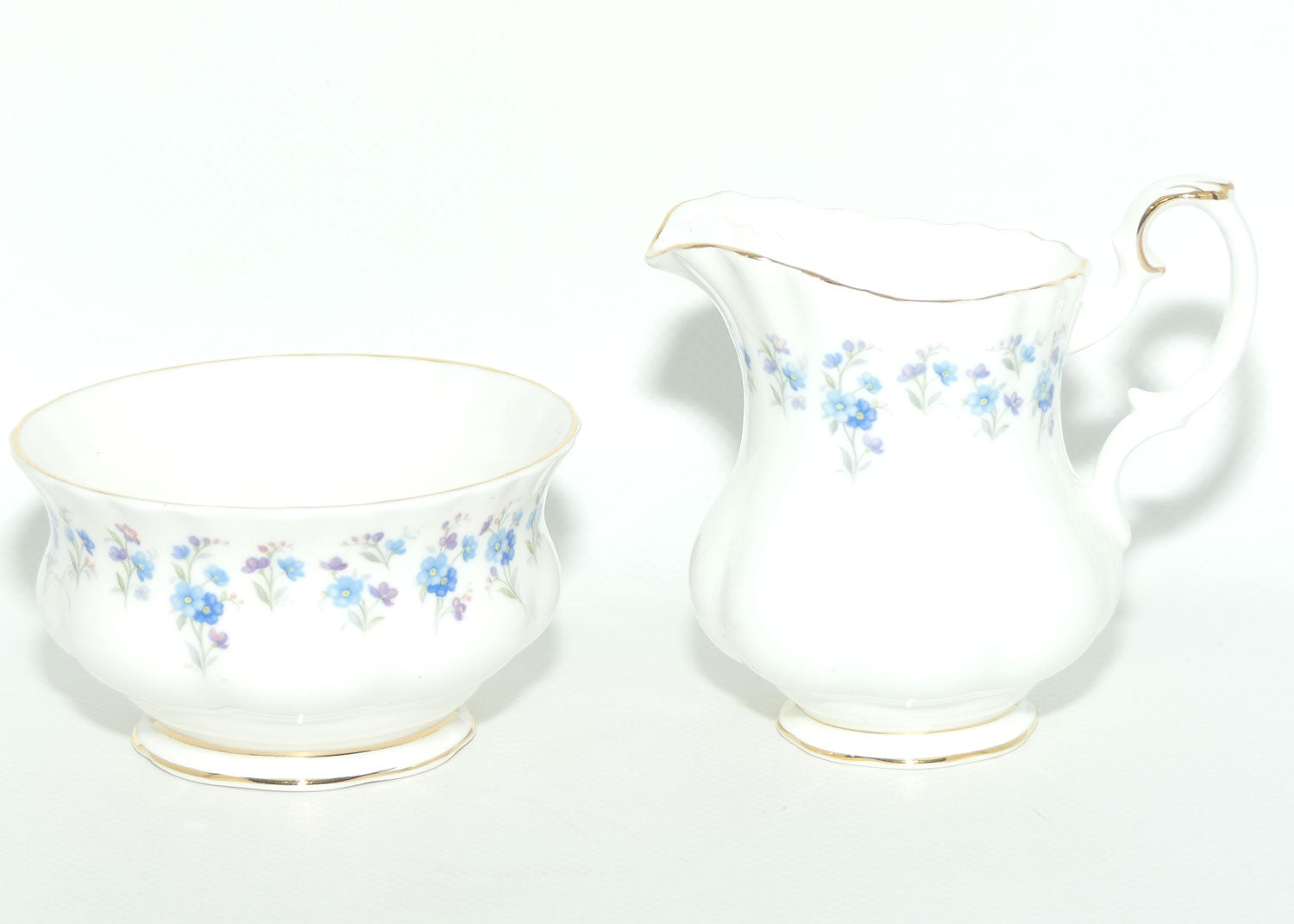 Royal Albert Bone China England Memory Lane milk jug and sugar bowl | Coffee size