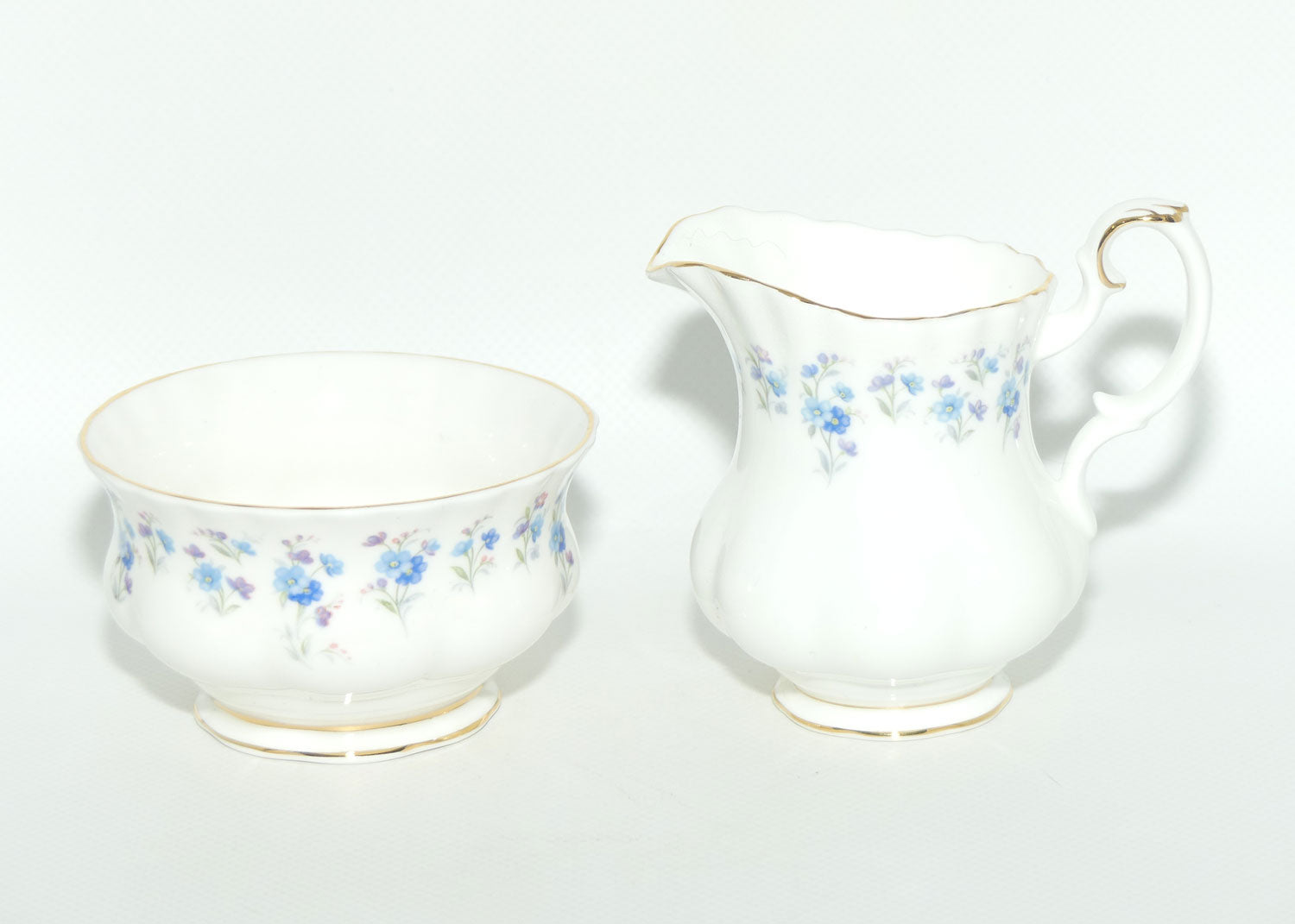 Royal Albert Bone China England Memory Lane milk jug and sugar bowl | Coffee size