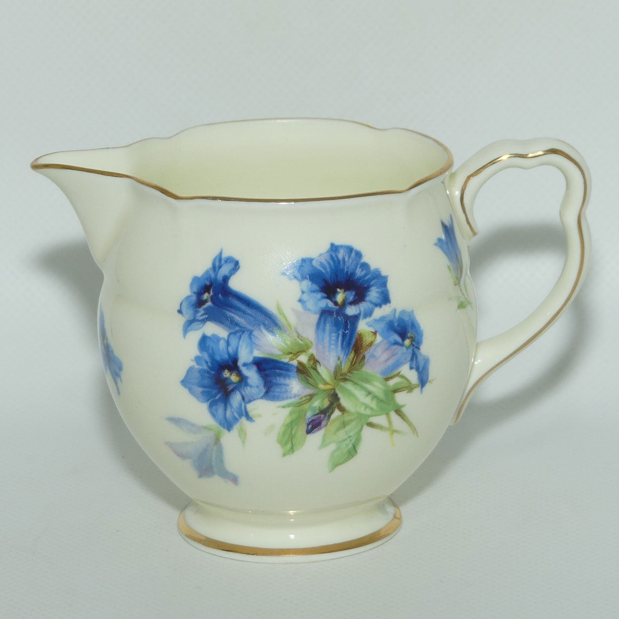 Royal Doulton Gentian pattern V1911 | milk jug and sugar bowl