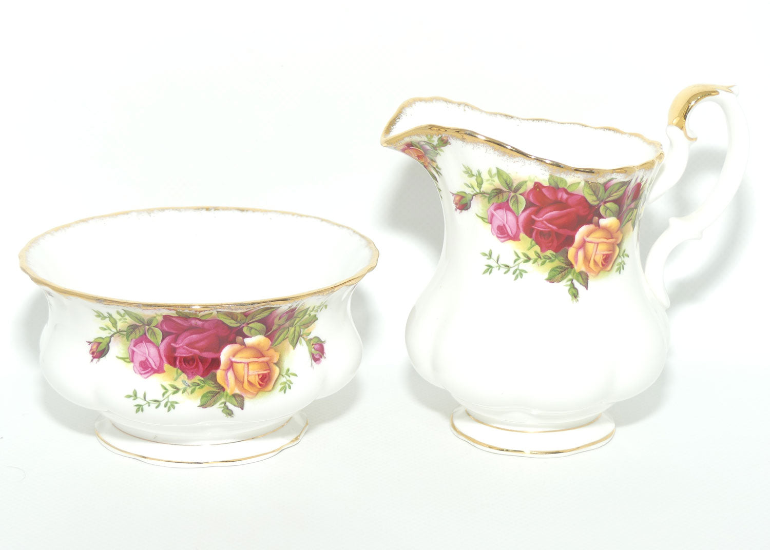 Royal Albert Bone China England Old Country Roses Milk Jug and Sugar Bowl | Tea Size | Early Backstamp