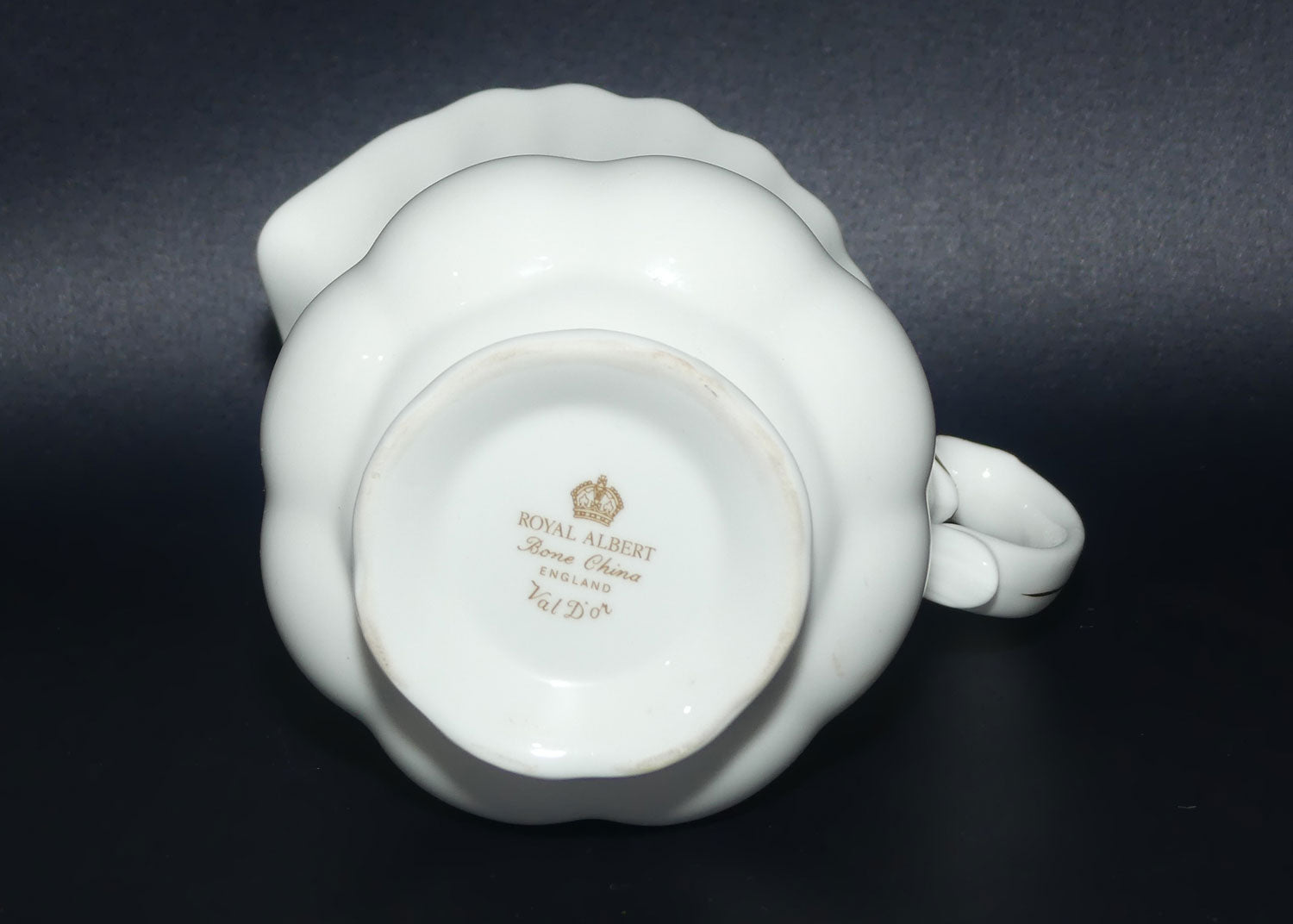Royal Albert Bone China England Val D'or Milk and Sugar on Tray | Tea Size