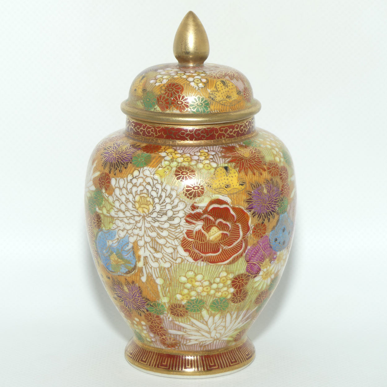 Satsuma Lidded pot | #1 | Thousand Flowers Mille Fleur design | Taisho period