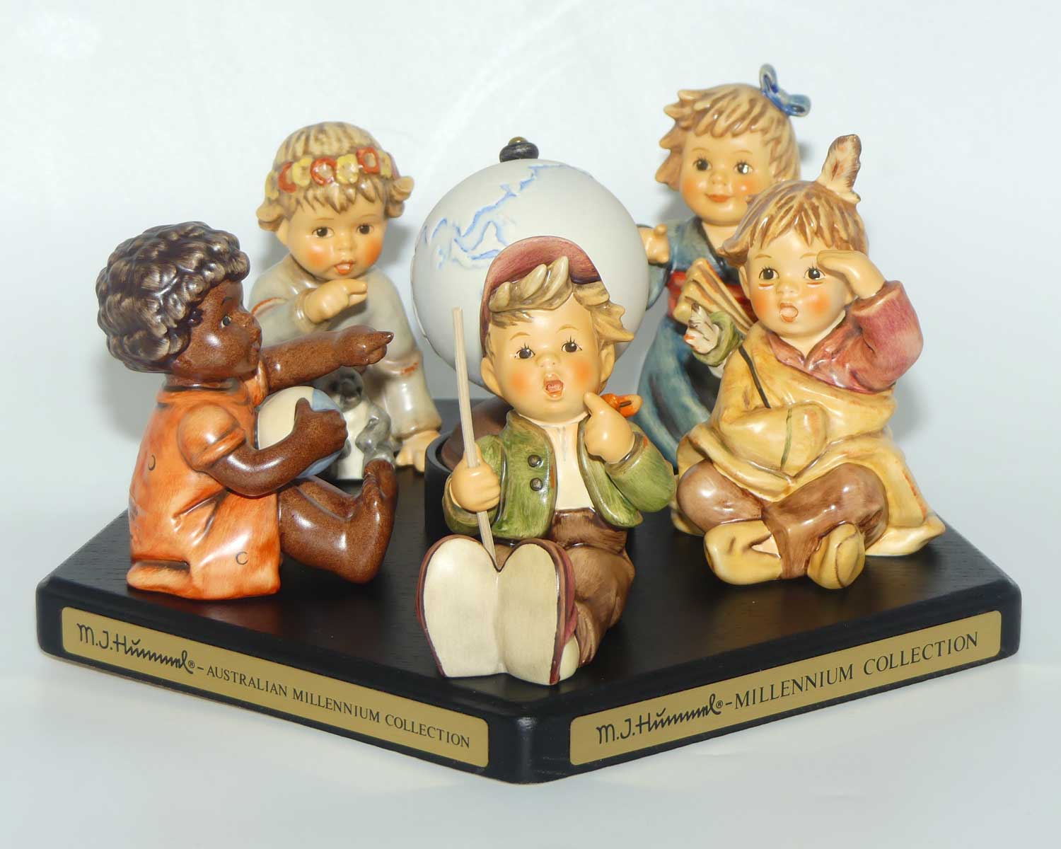 HUM2060 to HUM2065 MI Hummel Australian Millenium Collection set of 6 figures | Australian Edition | Ltd Ed 100 only | boxed