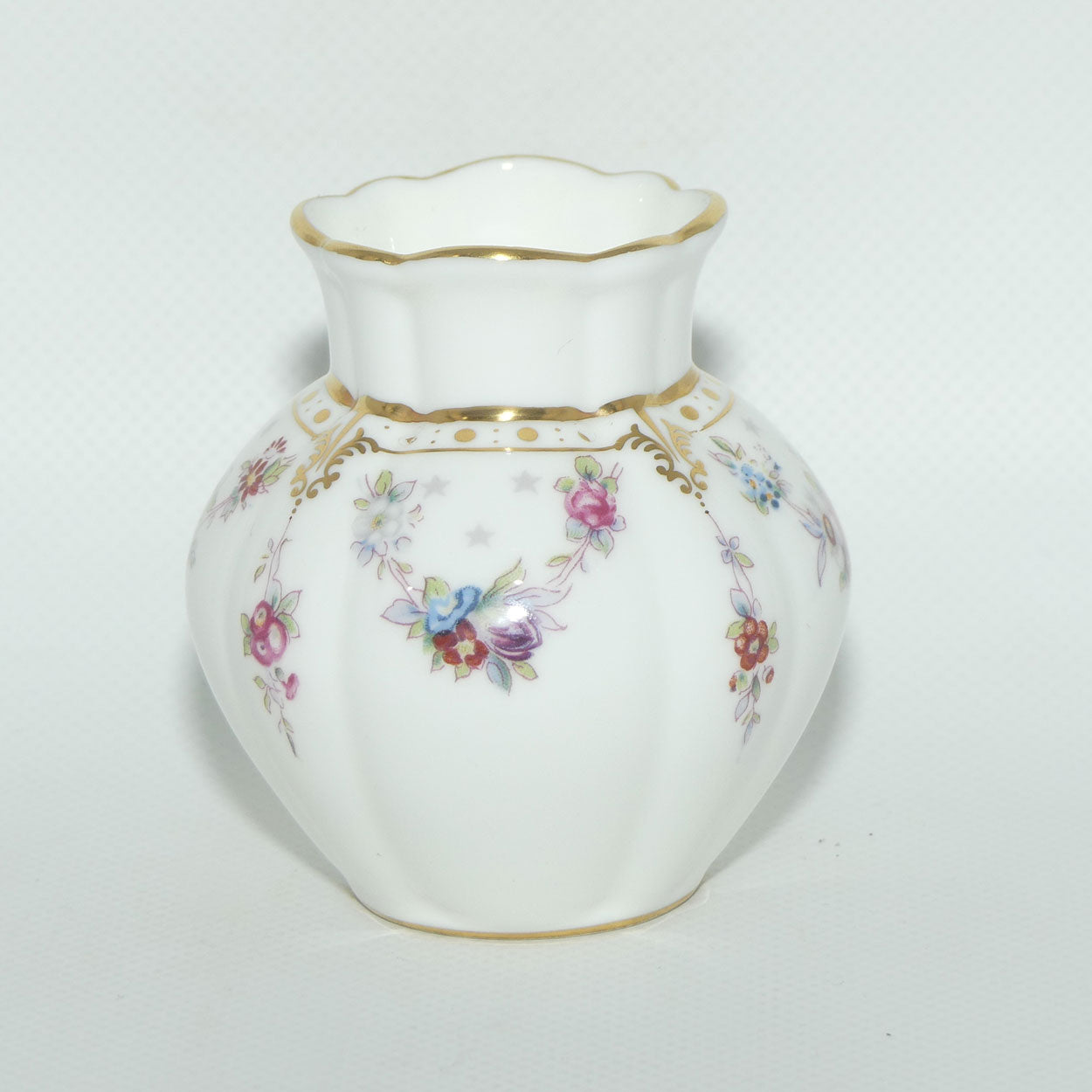 Royal Crown Derby Royal Antoinette vase | 8cm tall