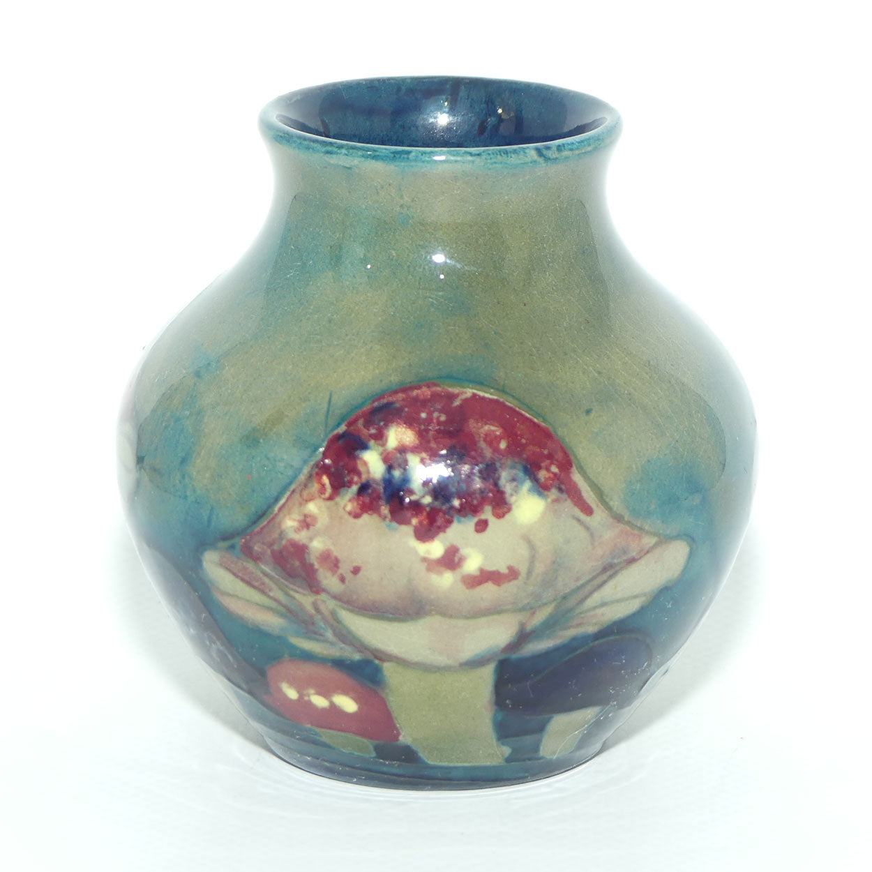 William Moorcroft Claremont vase | 11 Mushrooms