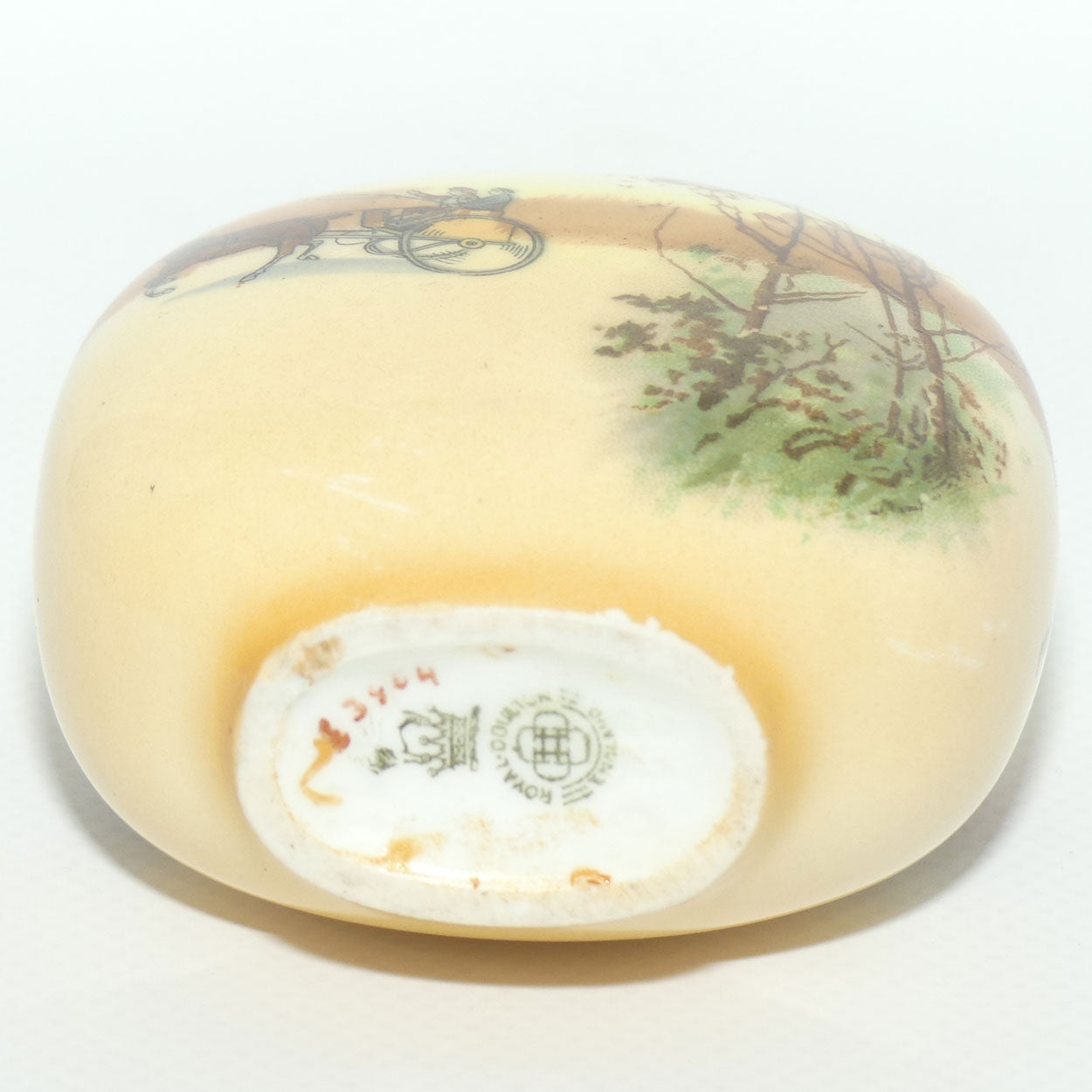 Royal Doulton Coaching Days miniature vase E3804 | Bottle vase