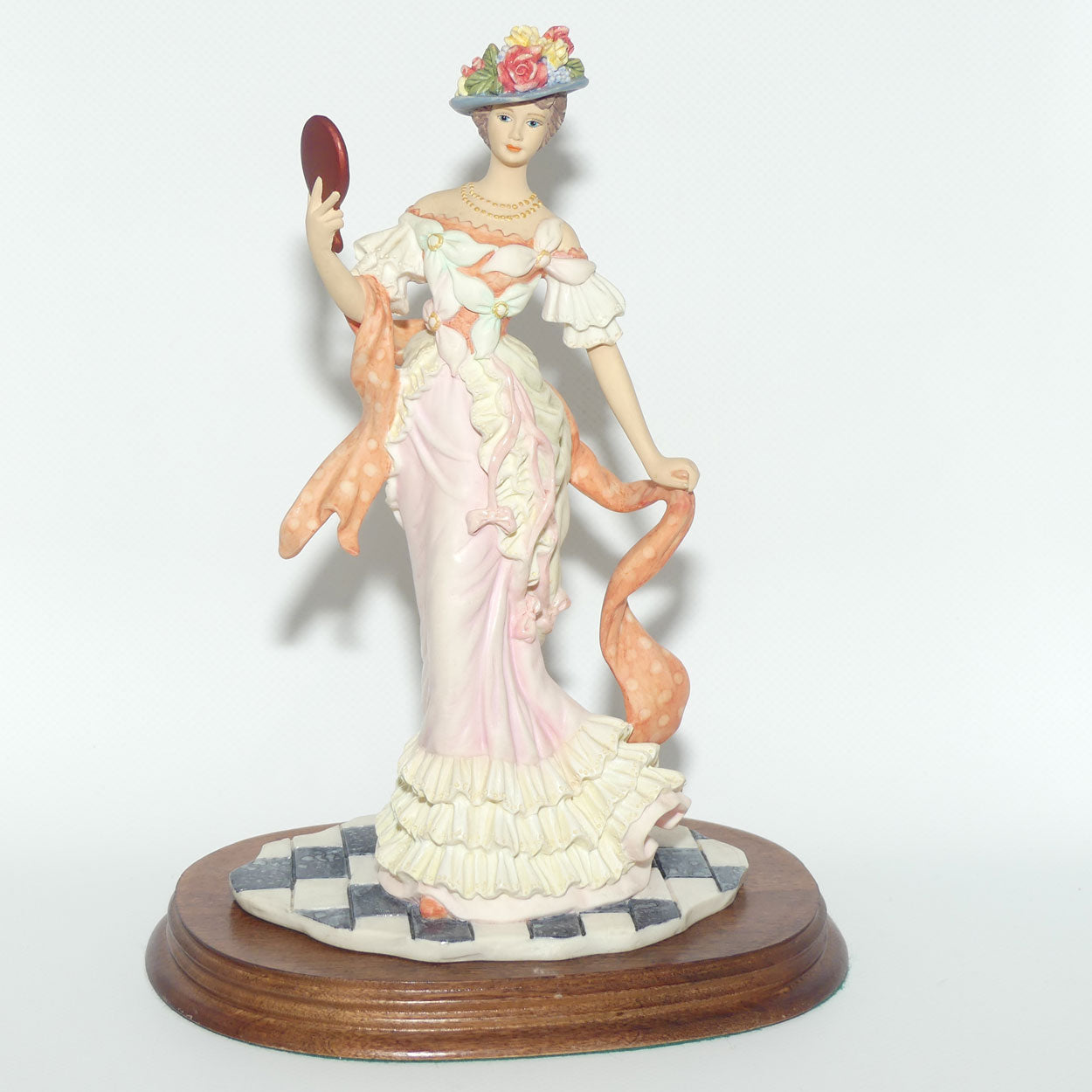 Leonardo Collection figure on wooden base | True Poise | Lady with Mirror