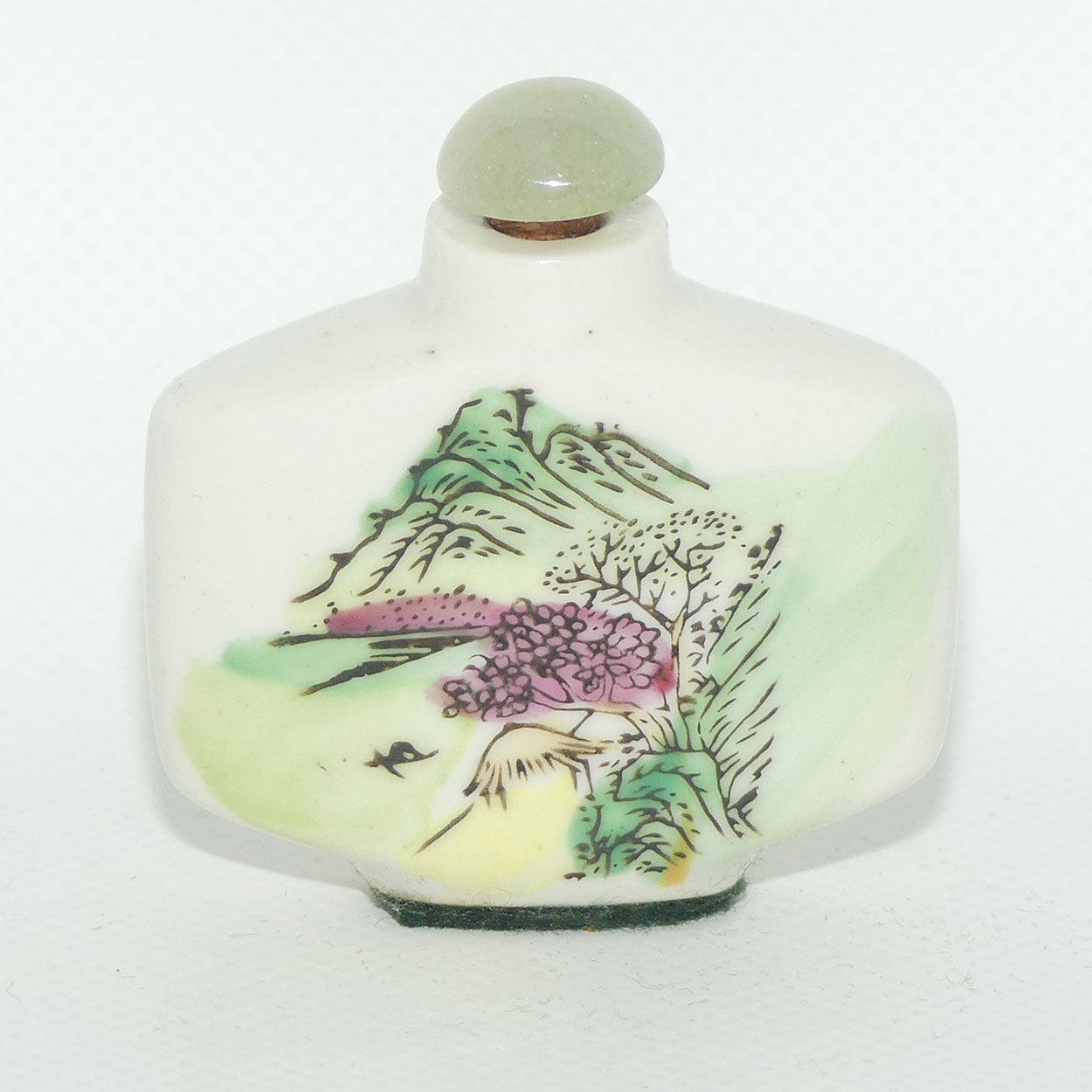 Chinese snuff bottle with greenstone stopper | Mountain scene
