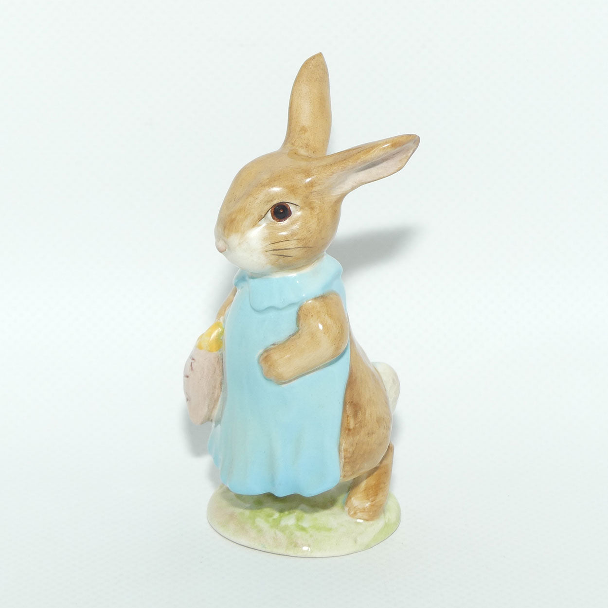 Beswick Beatrix Potter Mrs Flopsy Bunny | BP2a Gold Oval