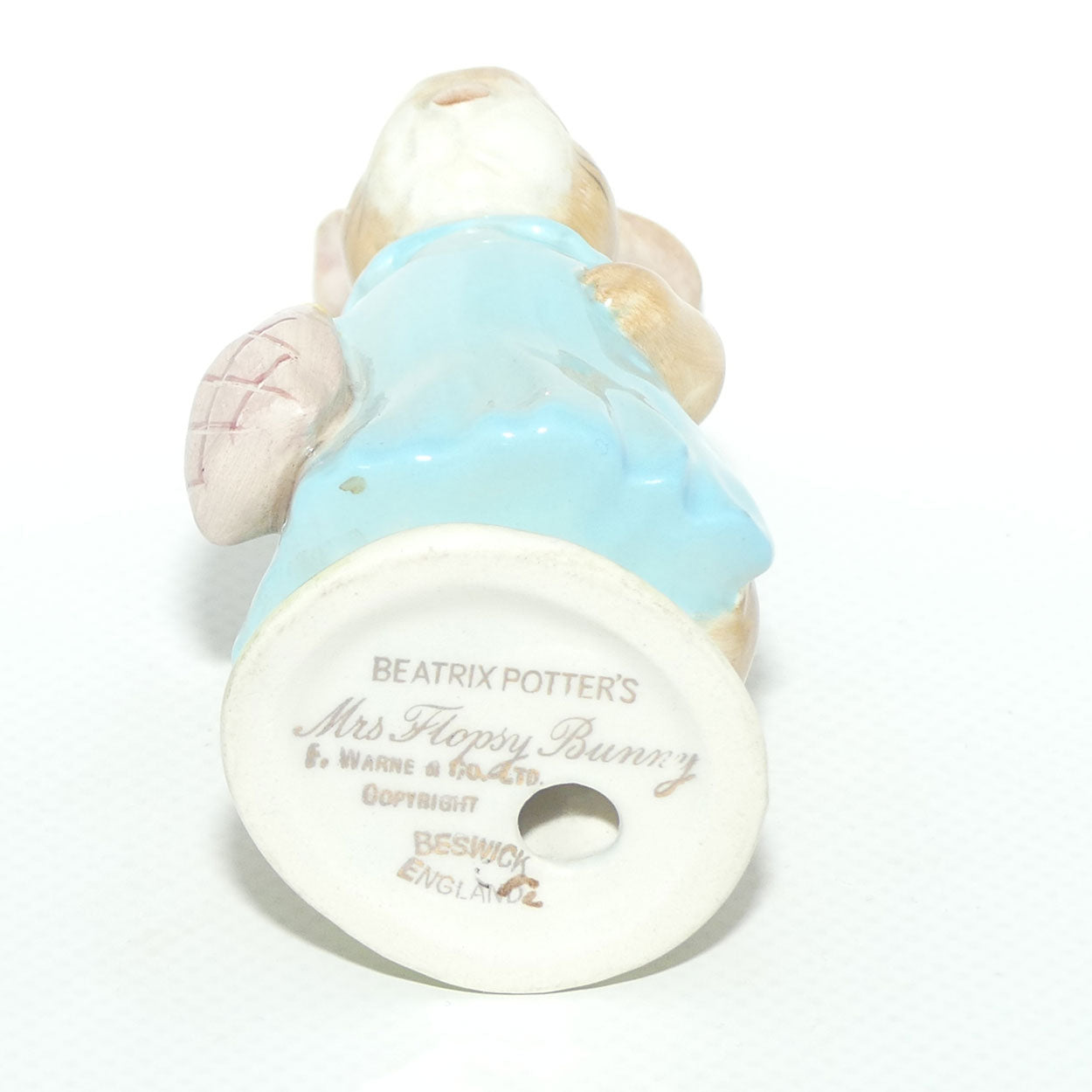 Beswick Beatrix Potter Mrs Flopsy Bunny | BP2a Gold Oval