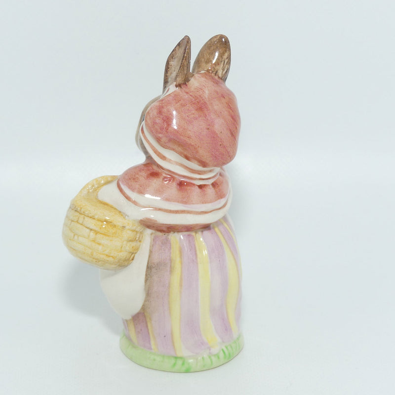 Beatrix Potter ‘Mrs. Rabbit ’ First Version, BP2 popular figure, Excellent Gold oval 1950’s