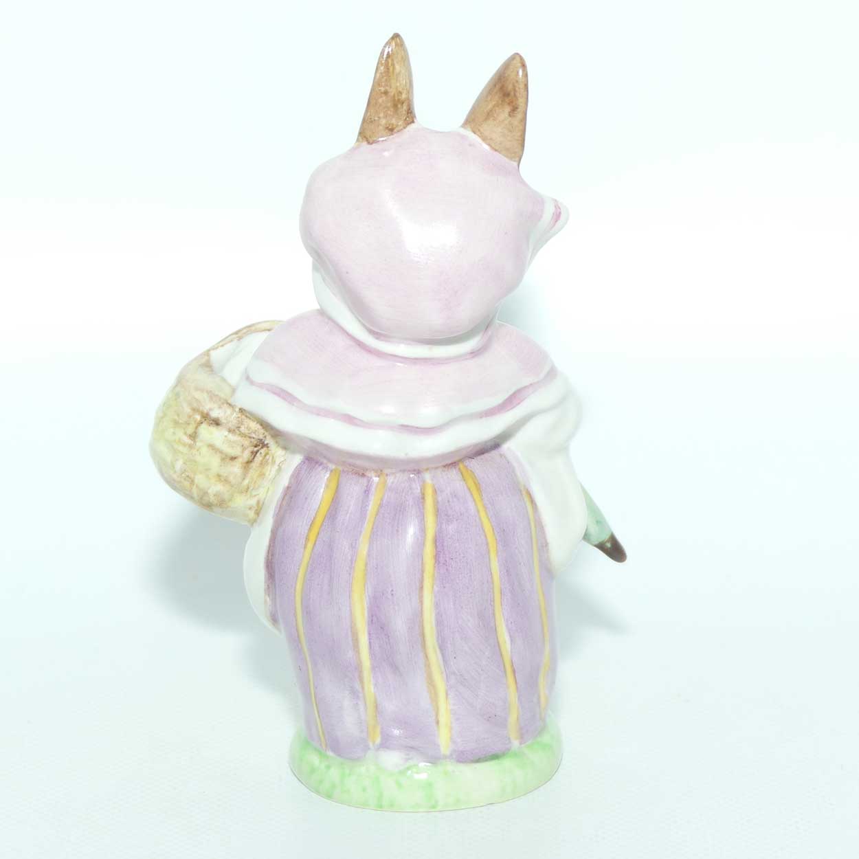 Beswick Beatrix Potter Mrs Rabbit | Umbrella Out | Lilac | GOLD OVAL BP2a | #4