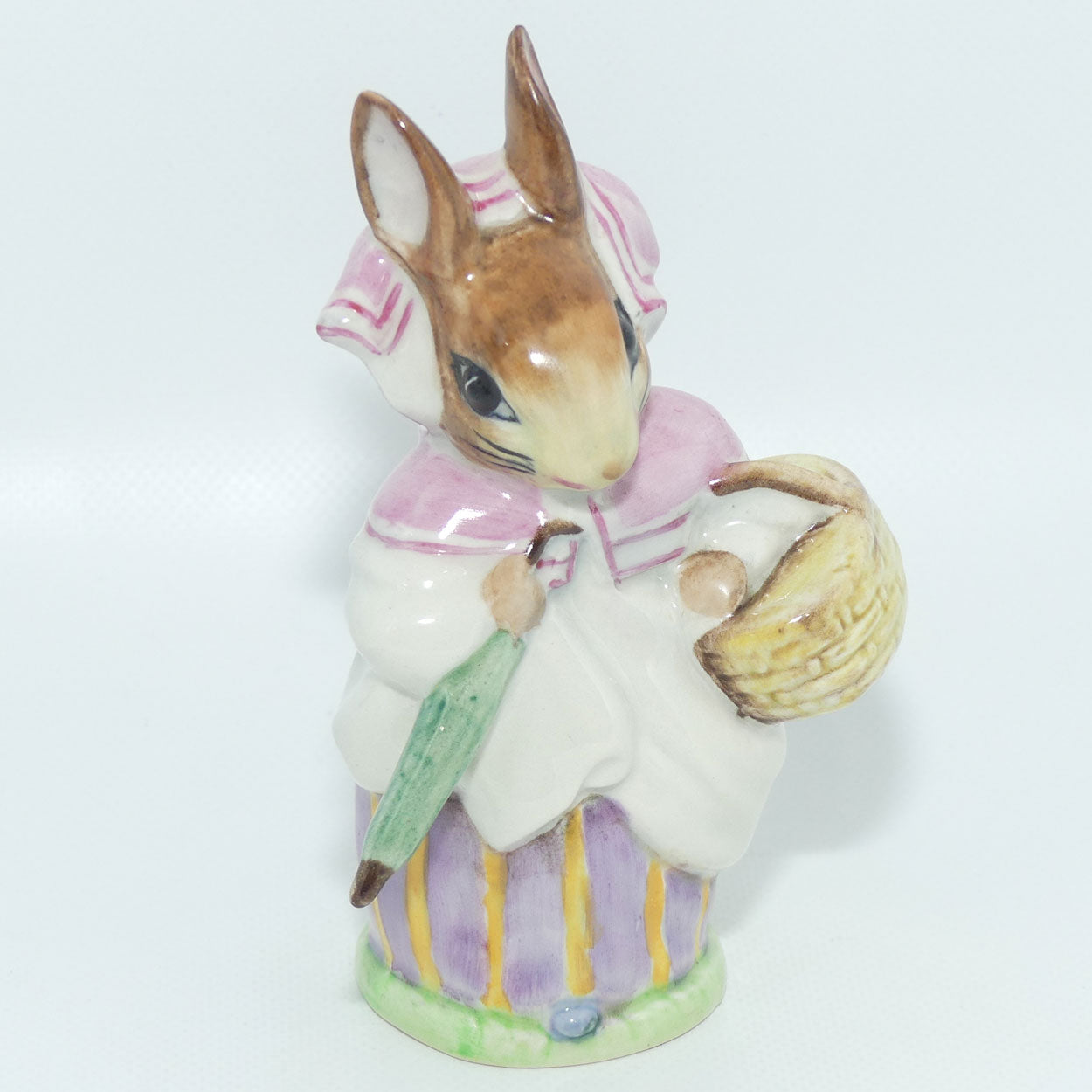 Beswick Beatrix Potter Mrs Rabbit | Umbrella Out | Lilac | GOLD OVAL BP2a | #1