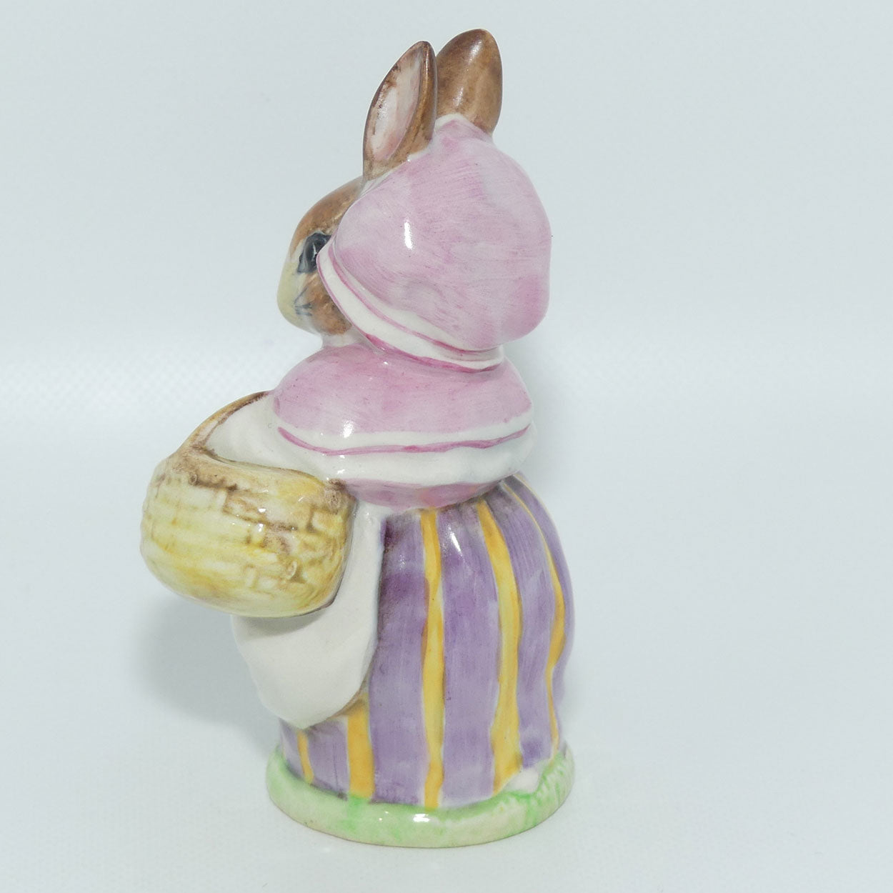 Beswick Beatrix Potter Mrs Rabbit | Umbrella Out | Lilac | GOLD OVAL BP2a | #1
