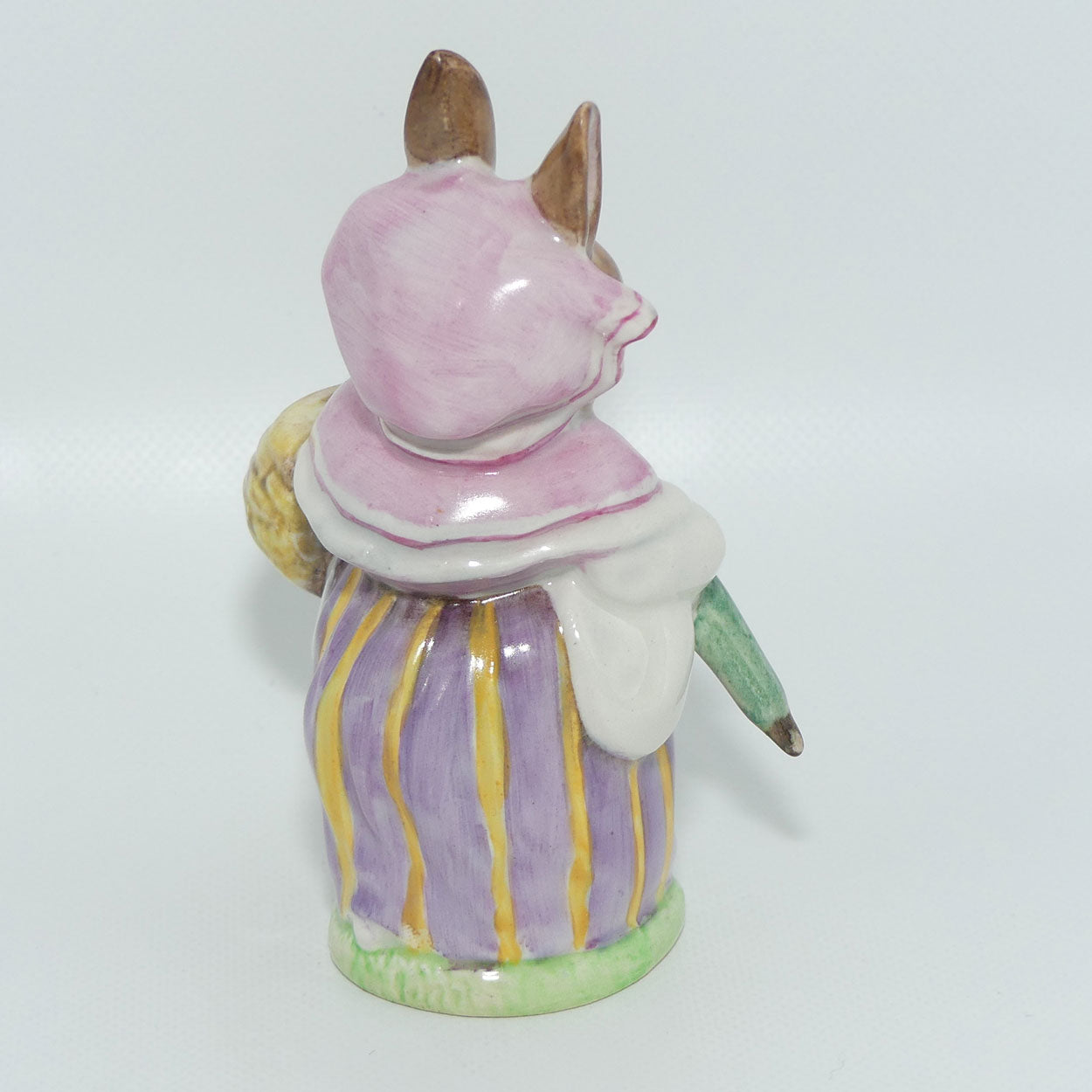 Beswick Beatrix Potter Mrs Rabbit | Umbrella Out | Lilac | GOLD OVAL BP2a | #1