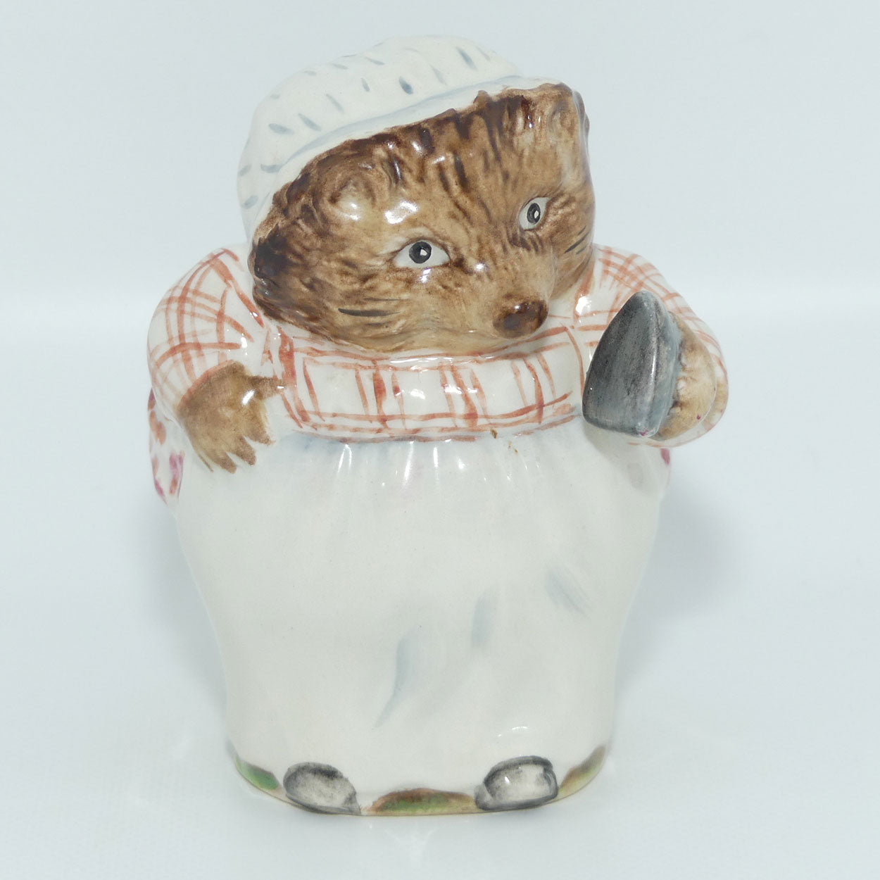 Beswick Beatrix Potter Mrs Tiggywinkle | BP2a Gold Oval | #2