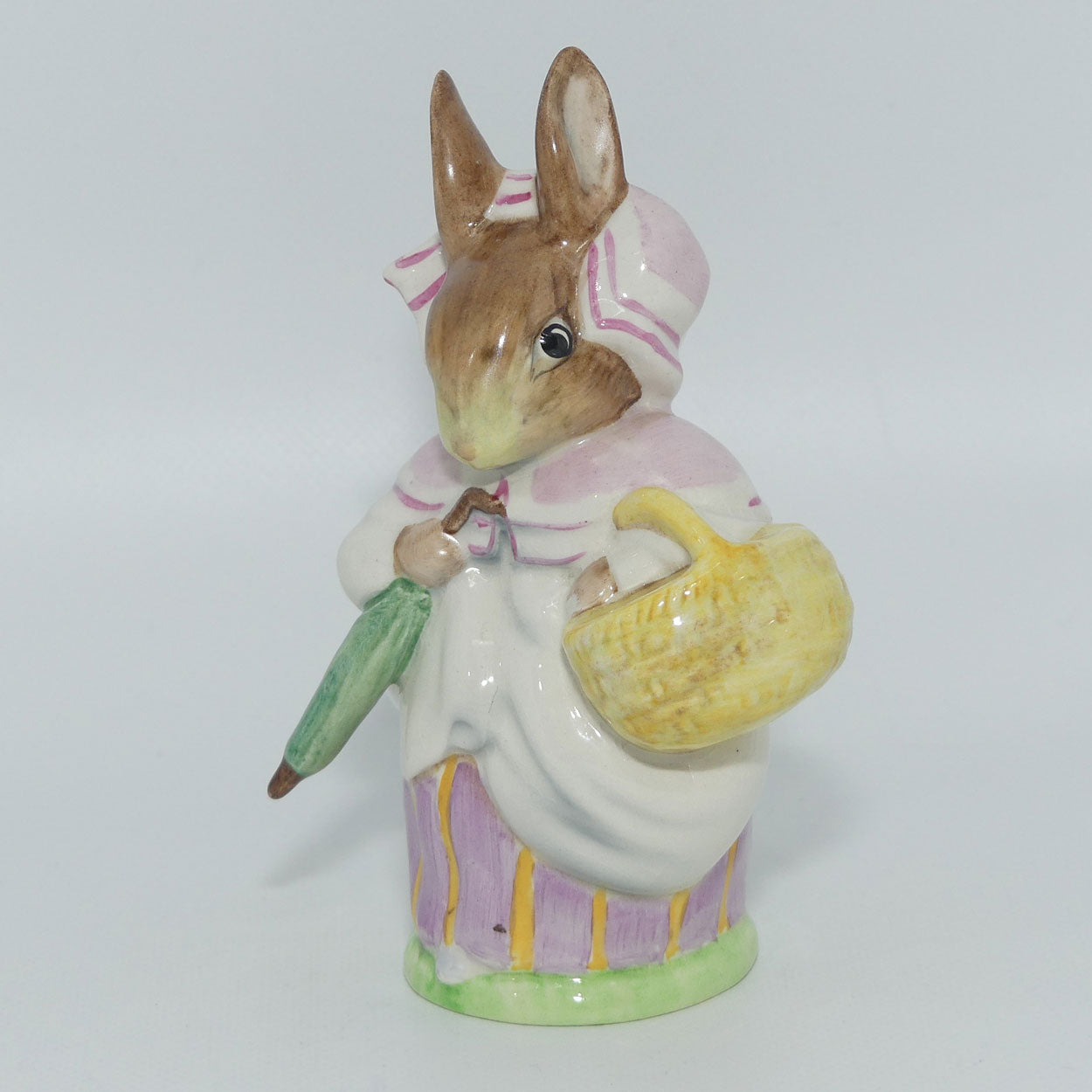 Beswick Beatrix Potter Mrs Rabbit | Umbrella Out | Lilac | GOLD OVAL BP2a | #2