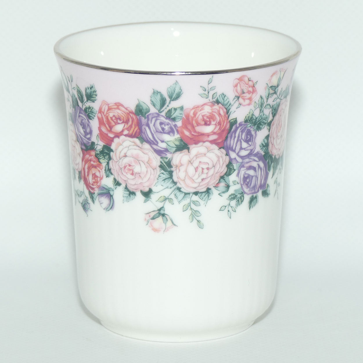 Royal Albert Bone China England Rose Garland coffee mug | later stamp | foreign