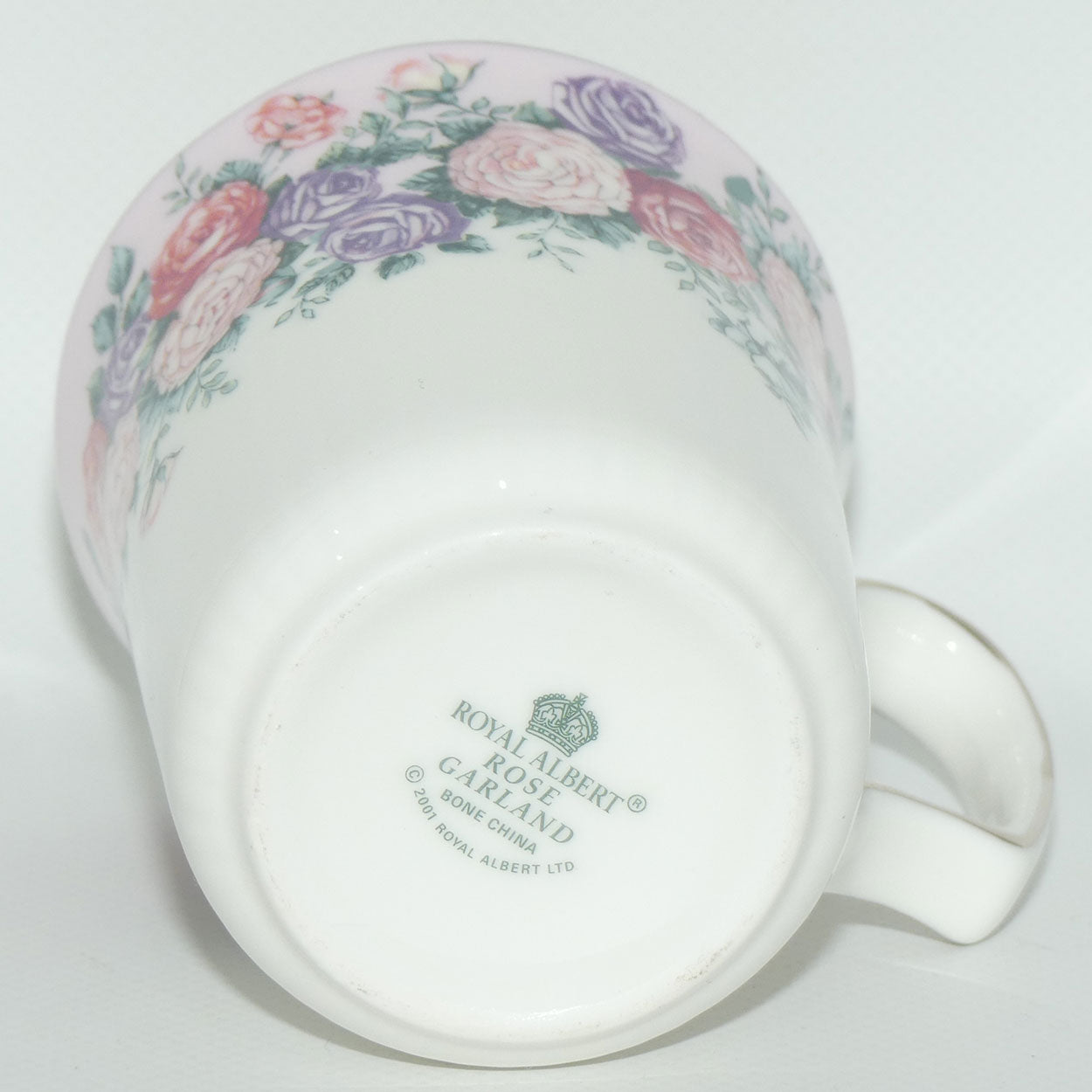 Royal Albert Bone China England Rose Garland coffee mug | later stamp | foreign