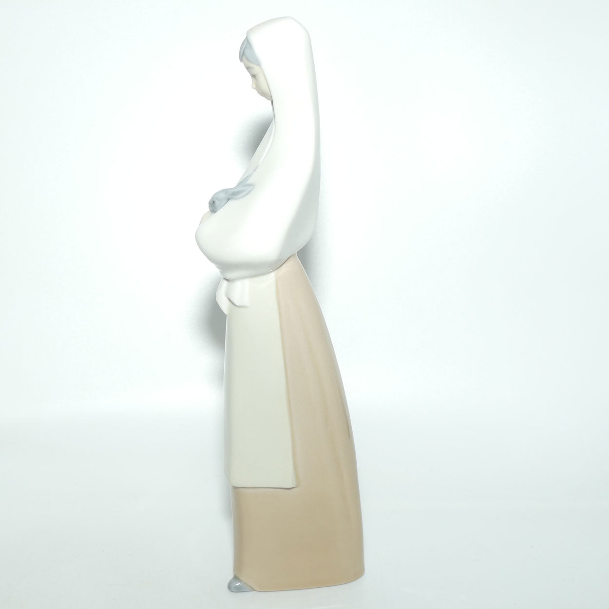 Nao by Lladro figure Girl with Rabbit | #0003