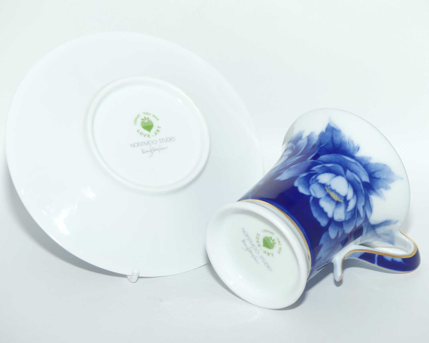 Naremoa Studio Korea Blue Lotus cup and saucer