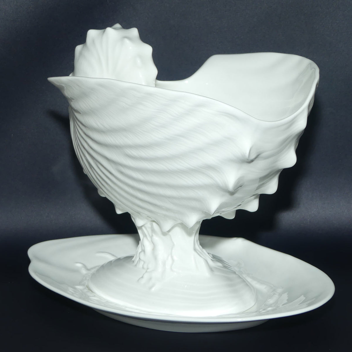 Wedgwood Bone China | Nautilus Collection | large Nautilus Shell Centrepiece and underplate
