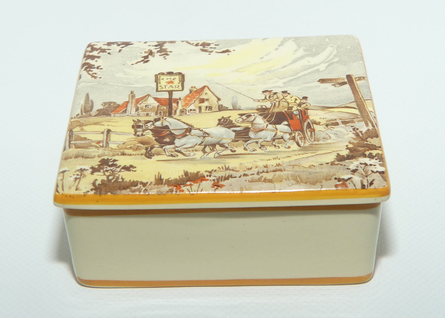 Newhall Hanley Coaching Scenes lidded box